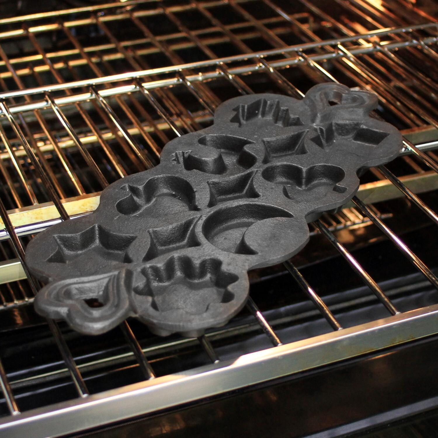 Cajun Cookware 14-Inch Seasoned Cast Iron Muffin Pan - Lifestyle View thumbnail