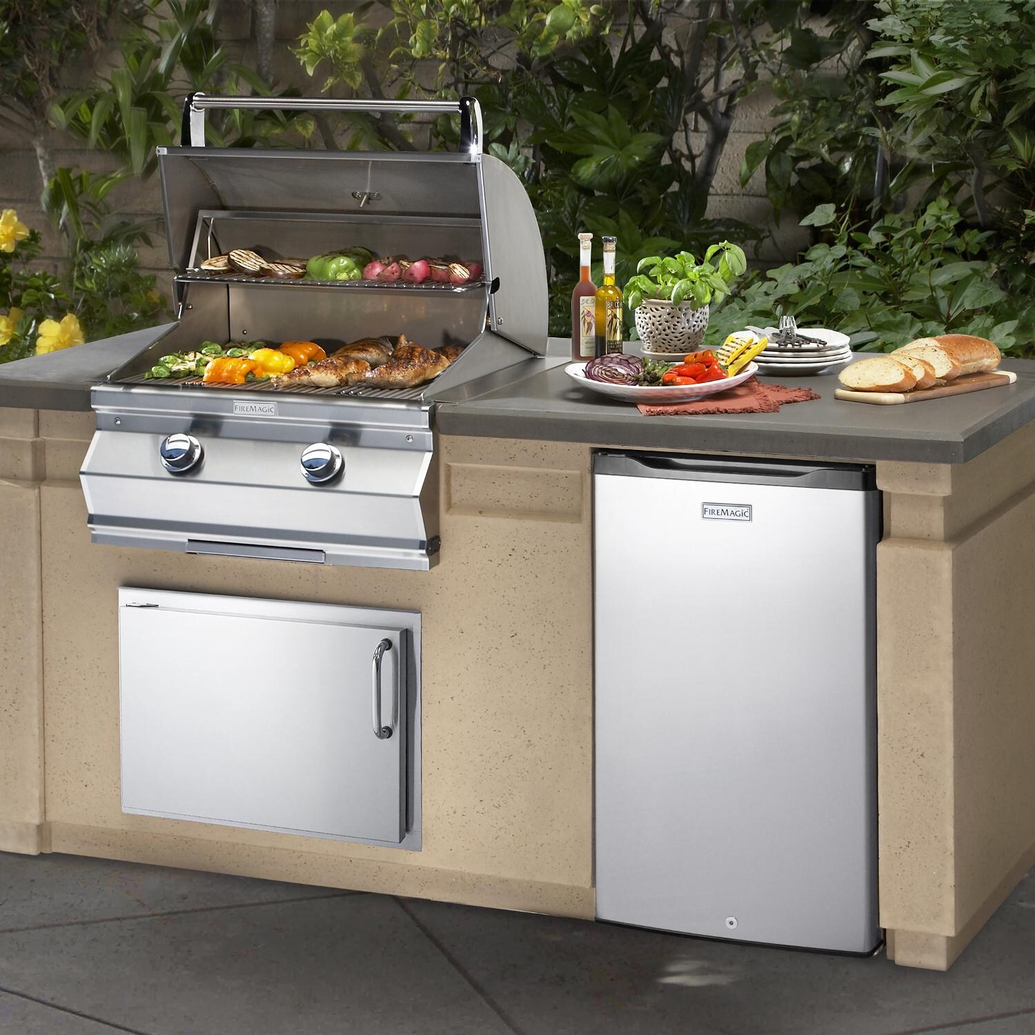Fire Magic - C430I-RT1N - Choice 24-Inch Built-In Natural Gas Grill - Built Into Island thumbnail