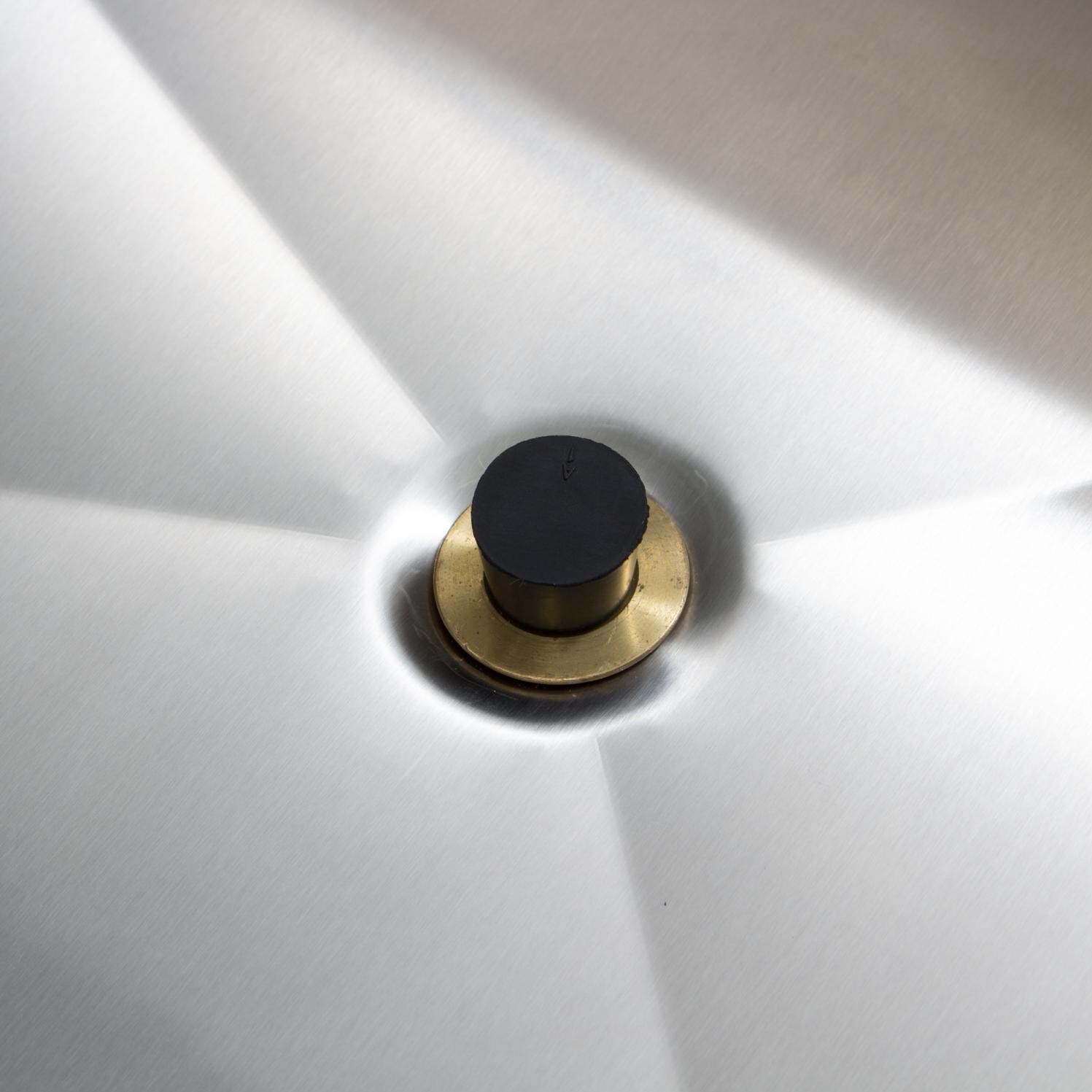 Blaze LTE 30-Inch Natural Gas Griddle On Deluxe Cart - Built-In Drain thumbnail