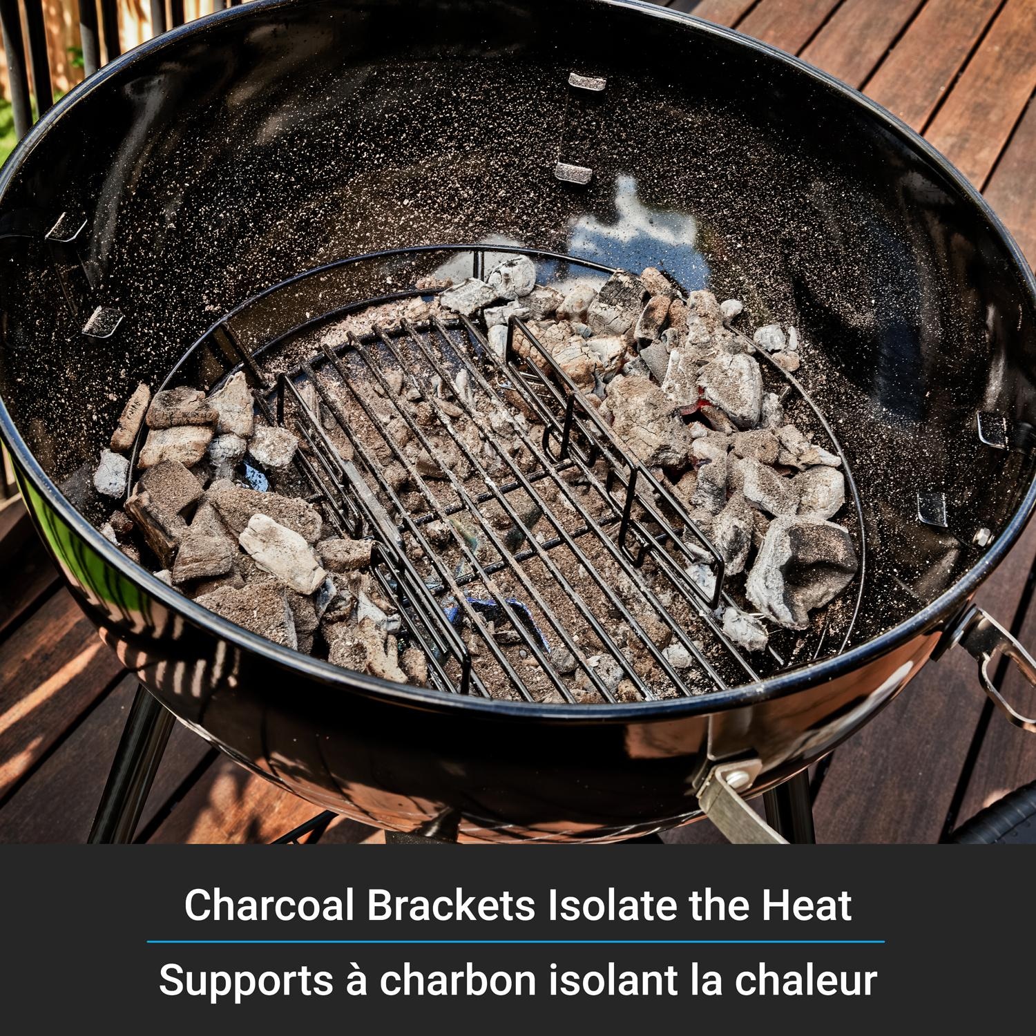 Broil King 401110B Kettle 22 1/2-in Crown Charcoal Grill - Black - Charcoal Baskets for Heat Isolation - Detail thumbnail