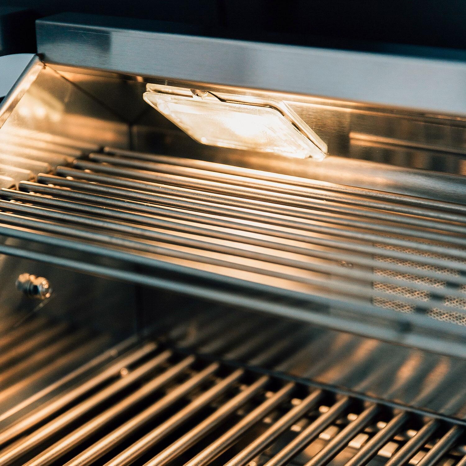 Summerset SZRPRO32 Sizzler Pro 32-in 4 Burner Built-In Natural Gas Grill w/ Rear Infrared Burner - Interior Light - On - Detail thumbnail