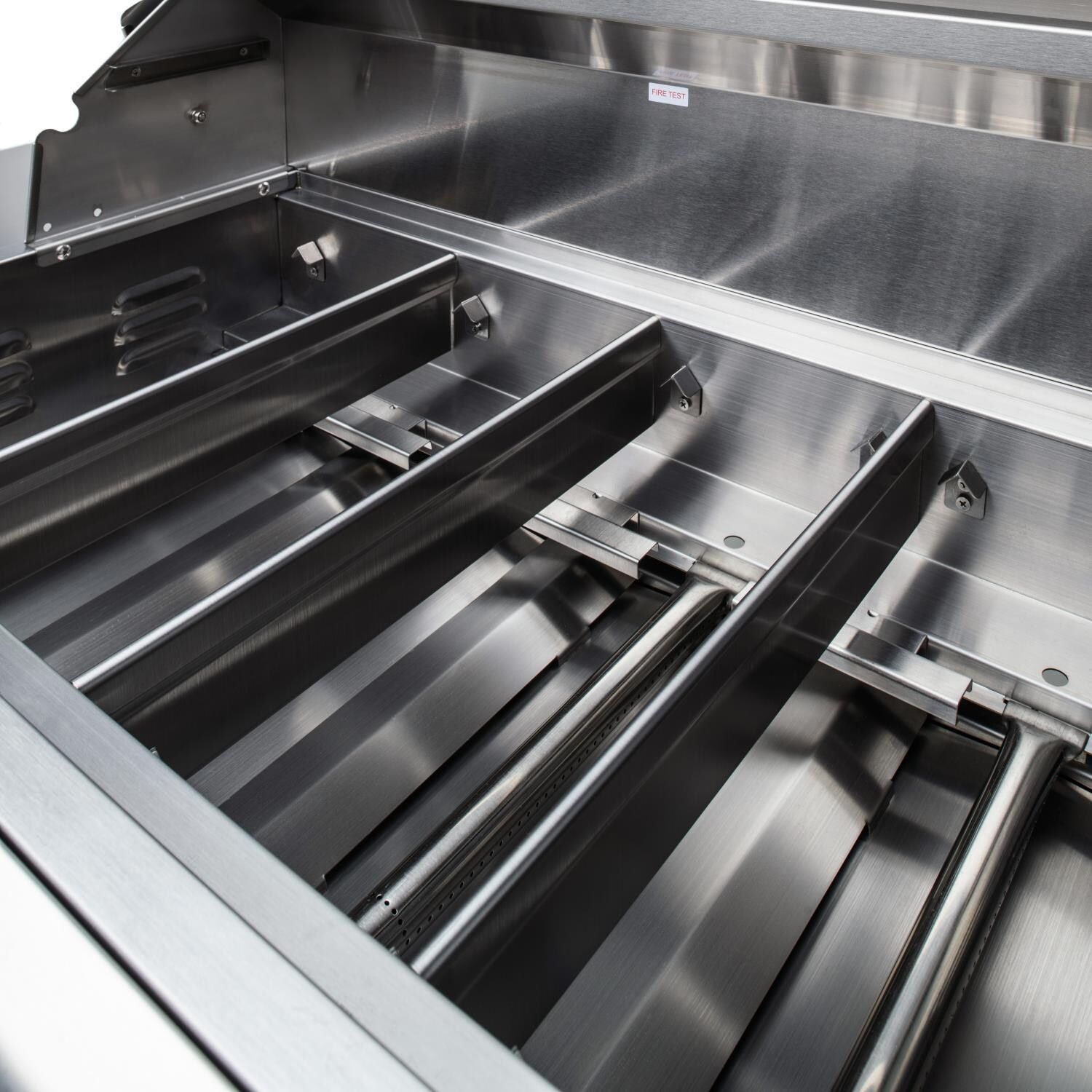 Blaze BLZ-3LBM-NG Prelude LBM 25-Inch 3-Burner Natural Gas Grill - Heat Zone Separators - Detail thumbnail