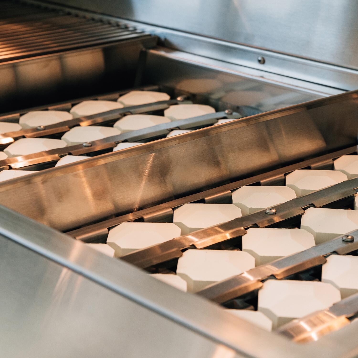 American Made Grills Estate 36-Inch Freestanding Grill ESTFS36-NG - Natural Gas - Ceramic Briquettes - Lifestyle thumbnail