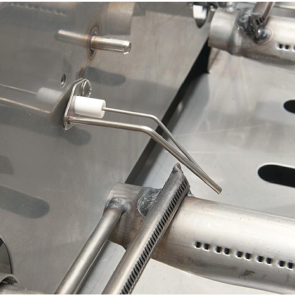 Lynx Sedona 30 Inch Natural Gas Grill On Cart w/ One ProSear & One SS Tube Burner - Spark Ignition System - Detail thumbnail