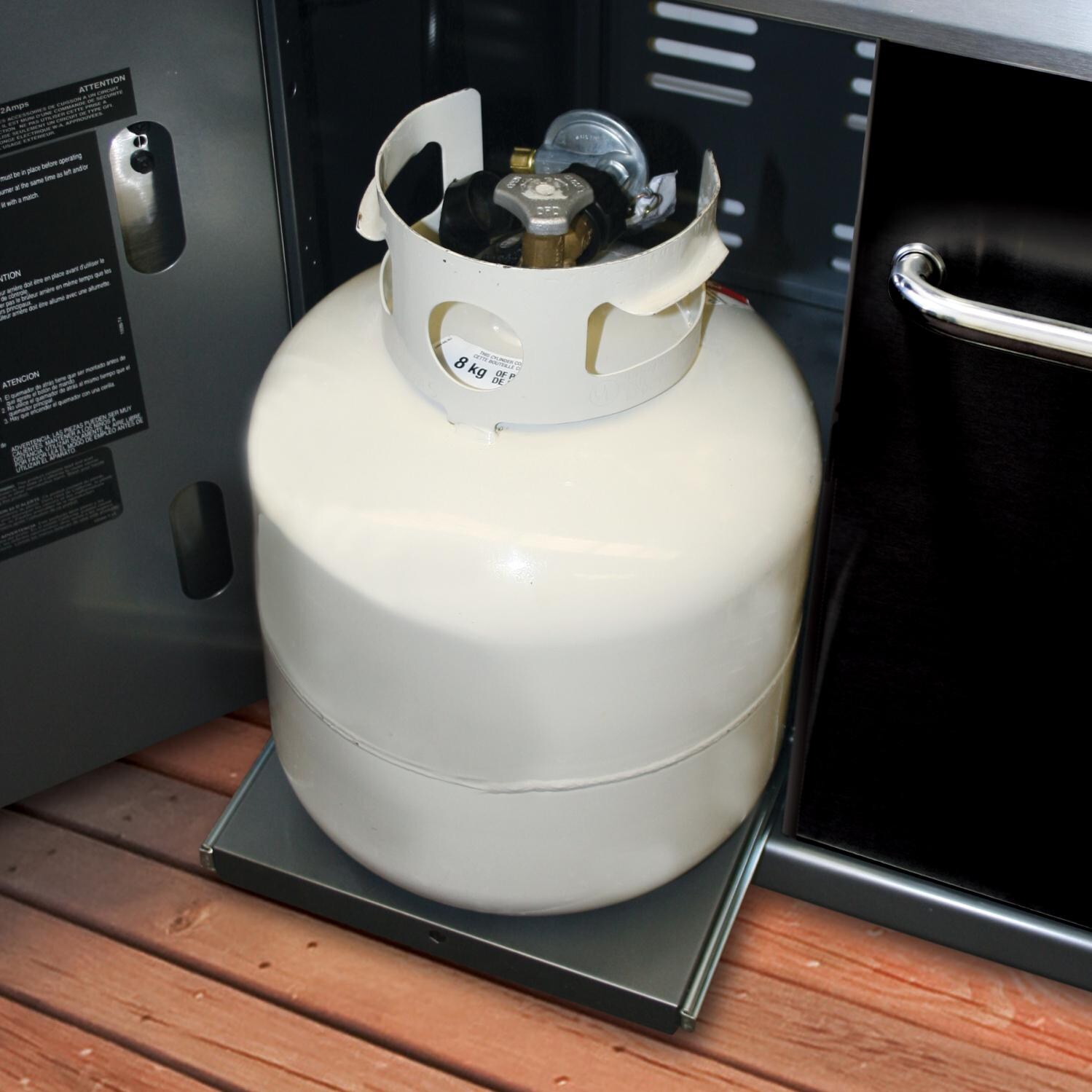 Broil King Regal S590 Pro 5Burner Freestanding Propane Gas Grill With