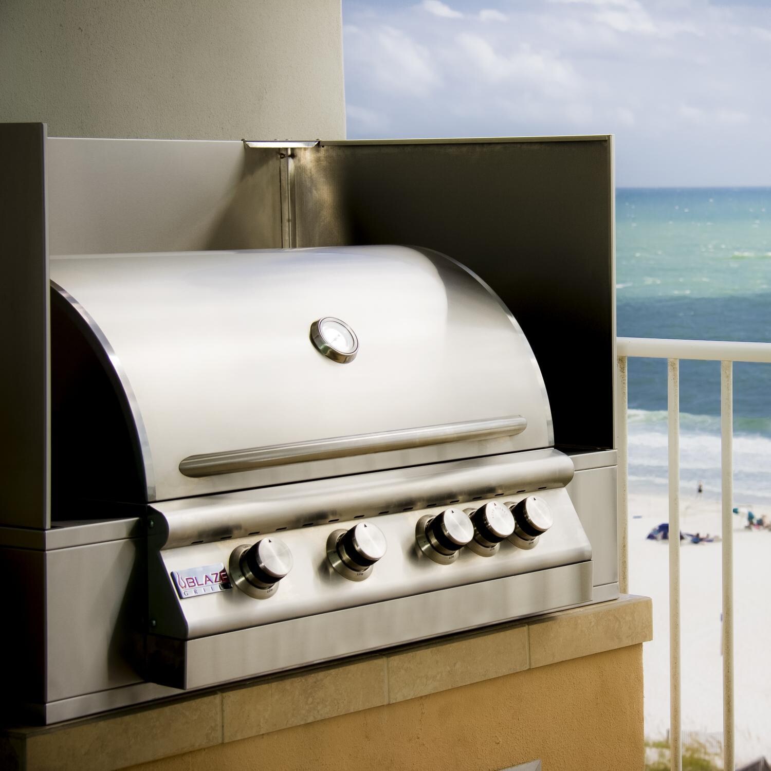 Blaze Insulated Jacket With Wind Guard For 32-Inch Gas Grills - Grill Not Included - BLZ-IJWG-32