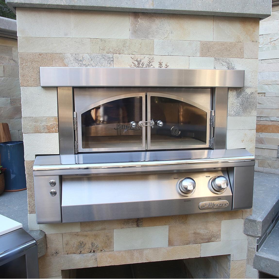 Alfresco AXE-PZA-BI-NG-SM9005 30 Inch Built-In Natural Gas Outdoor Pizza Oven Plus in Jet Black Matte - Lifestyle thumbnail