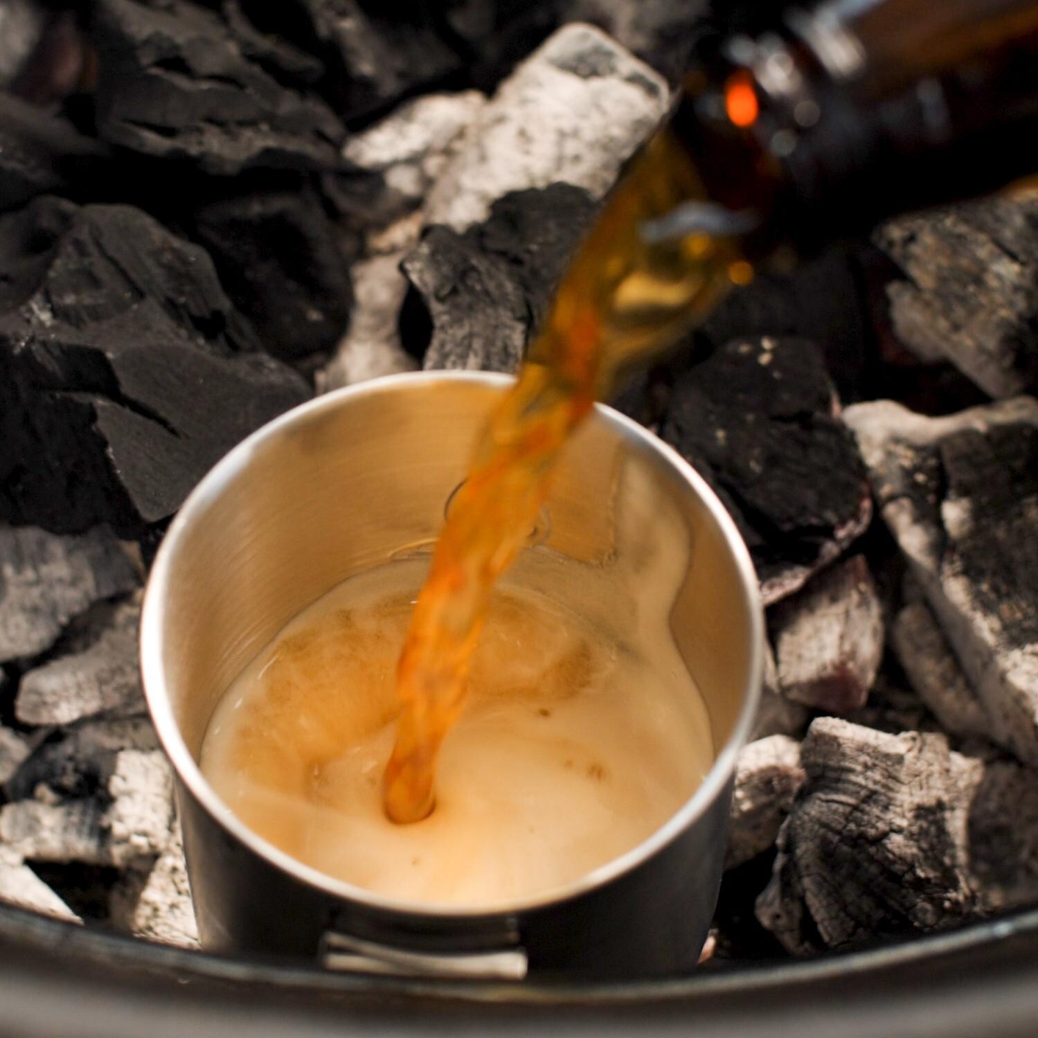 Everdure HBCE4KGUS 4K 21-Inch Charcoal Grill & Smoker - Included Water Container thumbnail