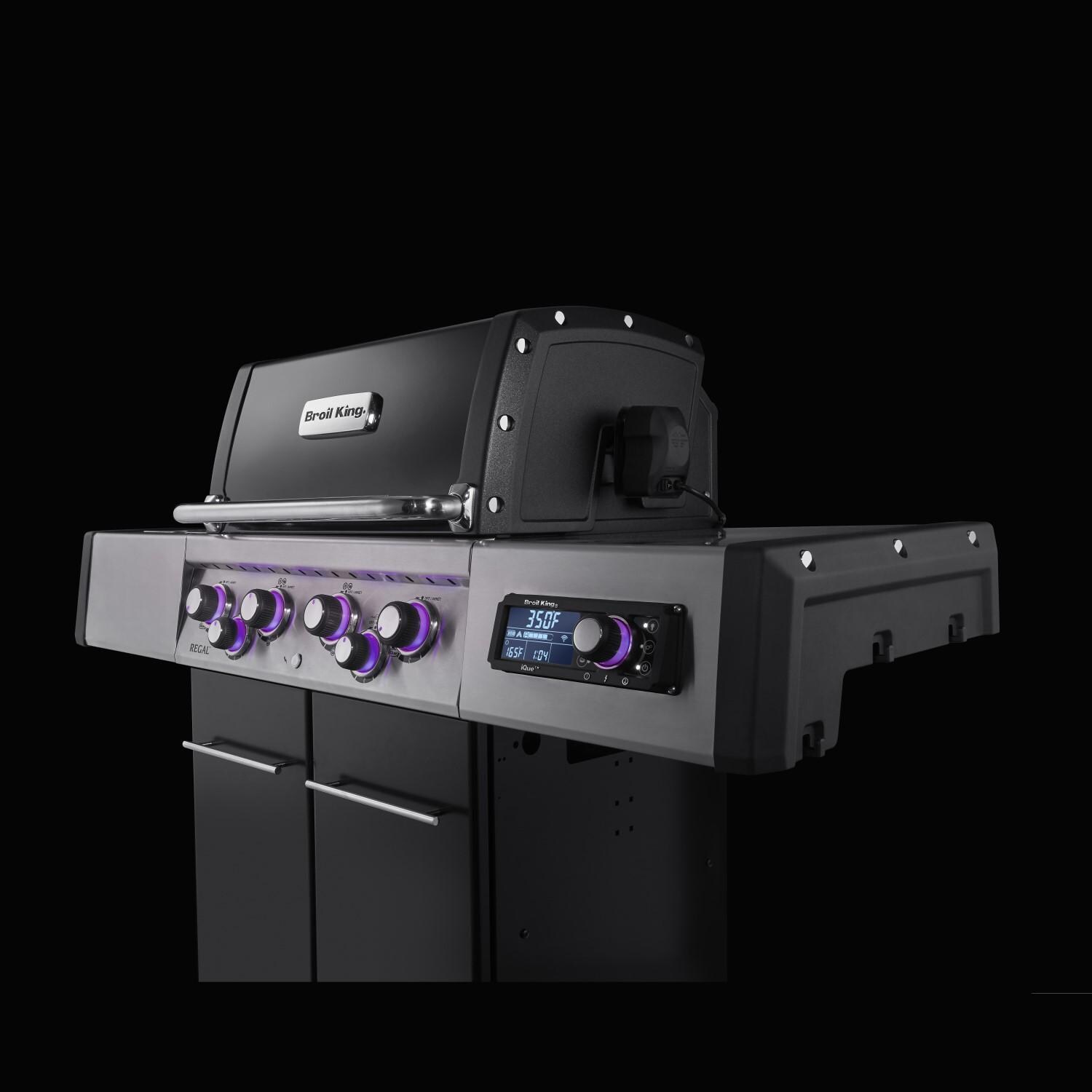 Broil King 687244 Regal Q 490 Pro IR Propane Grill - Glamour Purple Knobs - Detail thumbnail