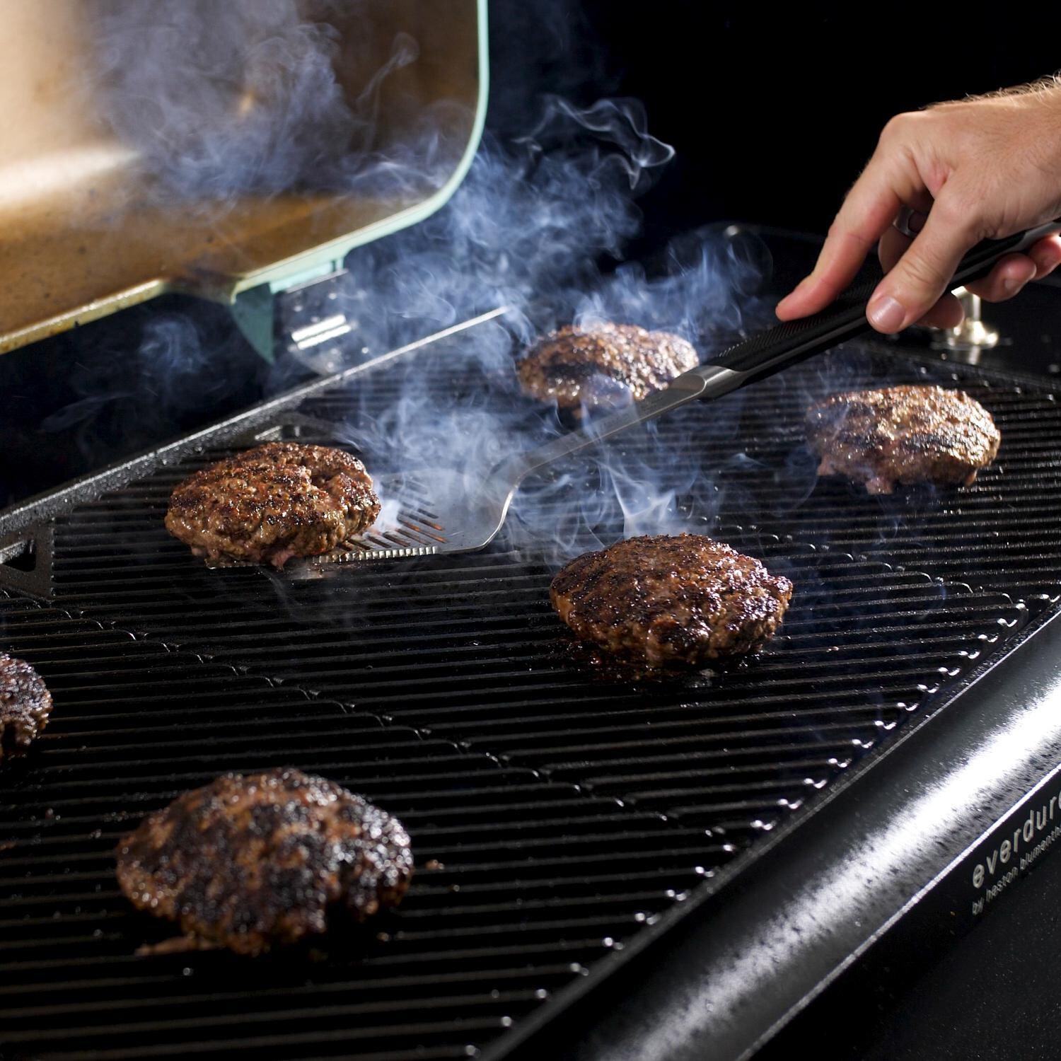 Everdure By Heston Blumenthal HBG3MUS FURNACE 52-Inch 3-Burner Propane Gas Grill With Stand -  Grilling Burgers thumbnail