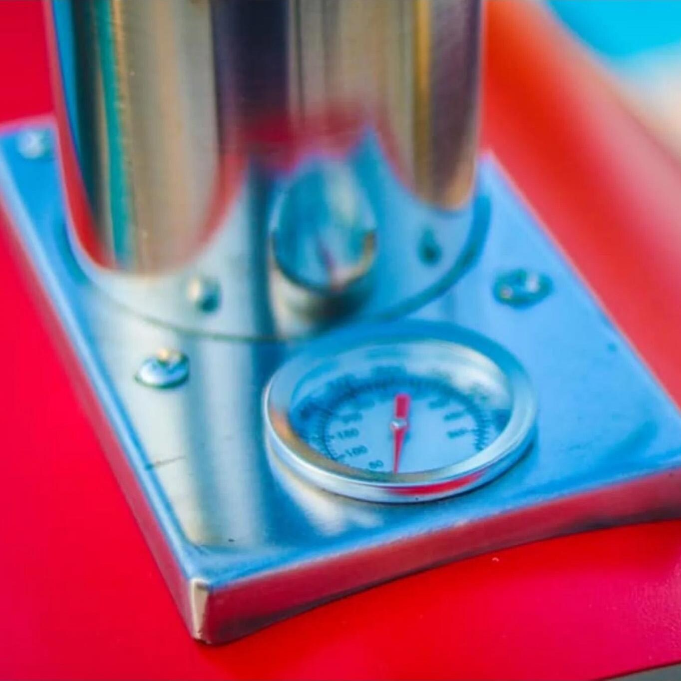 WPPO WKE-01-BLK Le Peppe Portable Eco Wood-Fired Oven w/ Deluxe Peel - Black - Temperature Gauge (Shown in Red) - Detail thumbnail