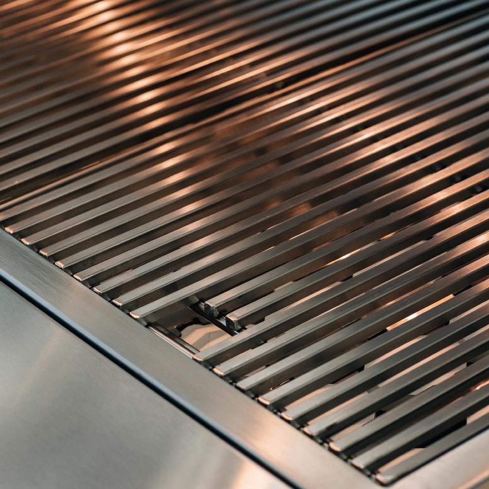 American Made Grills Estate 42-Inch Freestanding Grill ESTFS42-NG - Natural Gas - Grates - Lifestyle thumbnail