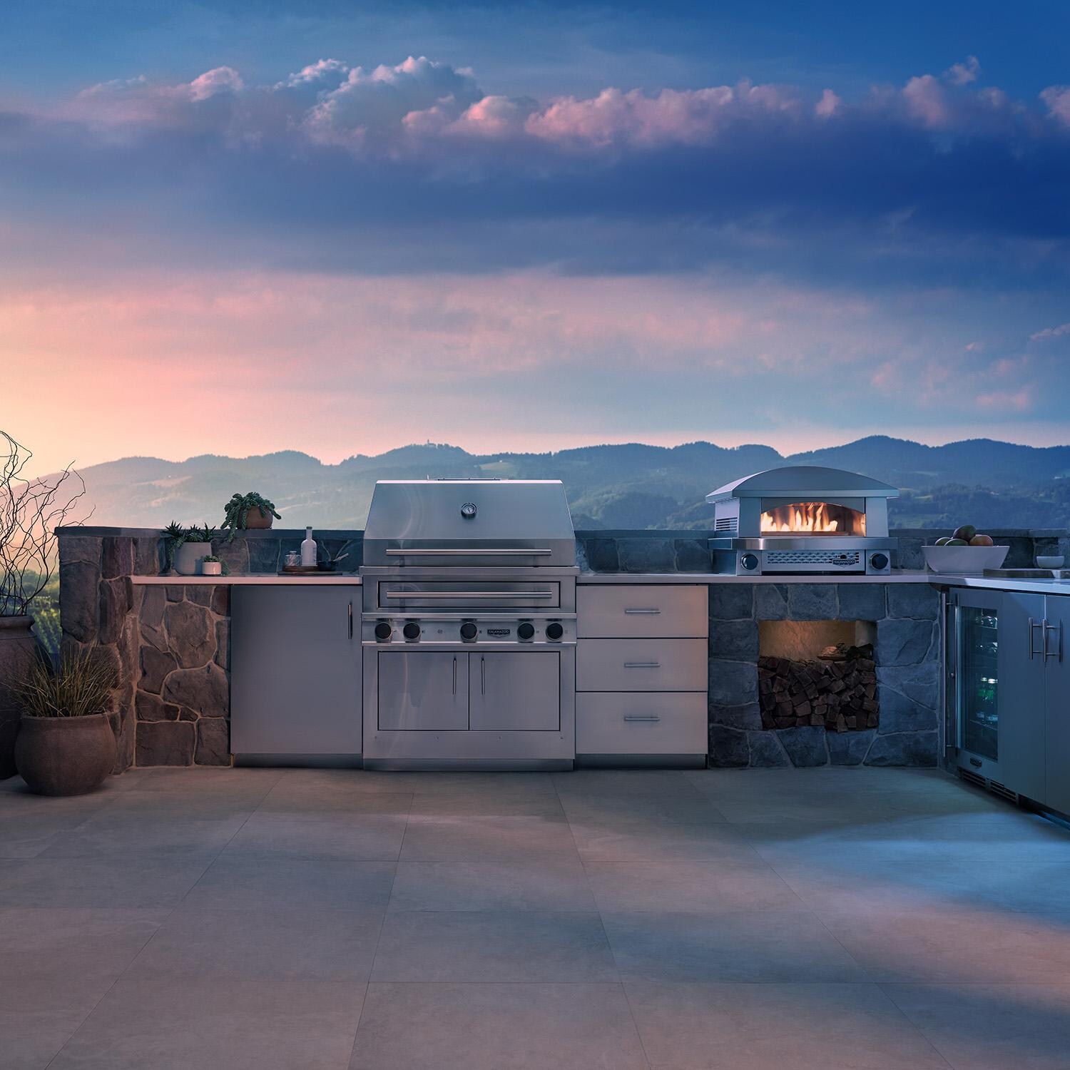 Kalamazoo K750HB Built-In Hybrid Fire Grill - Natural Gas - In Outdoor Kitchen w/ AFPO Pizza Oven - Lifestyle thumbnail