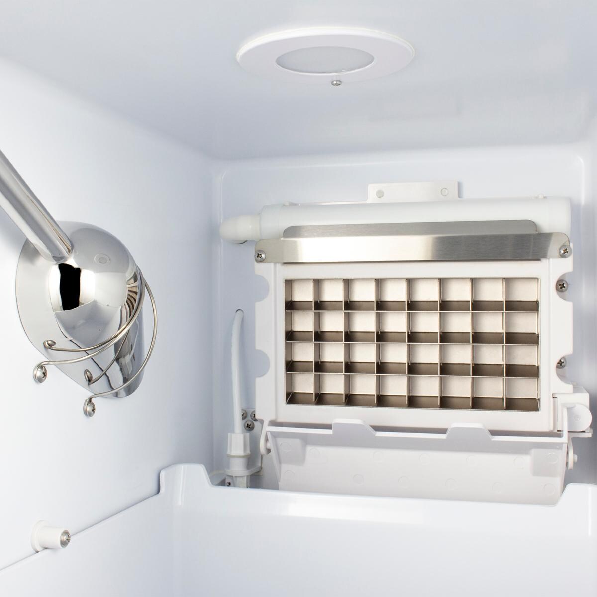 Summit BIM47OS Commercial 50 Lb. 15-Inch Outdoor Rated Clear Icemaker - Detail thumbnail