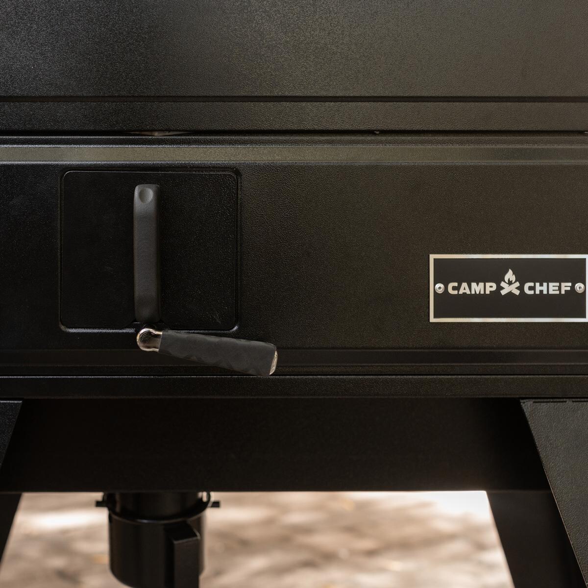 Camp Chef PGSBXXL XXL Pro WIFI Vertical Smoker - Smoke Box Closed - Detail thumbnail