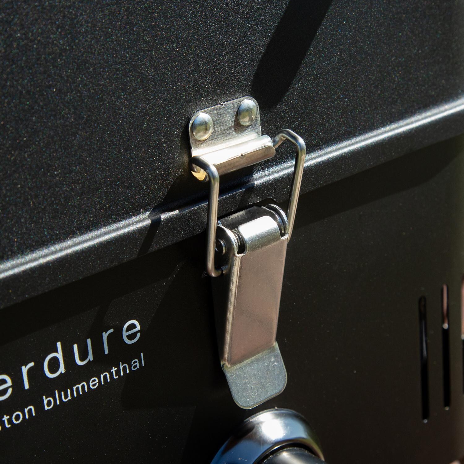 Everdure ECUBEG3B CUBE Proflame 360 Portable Propane Grill - Roasting Hood Latch - Detail thumbnail