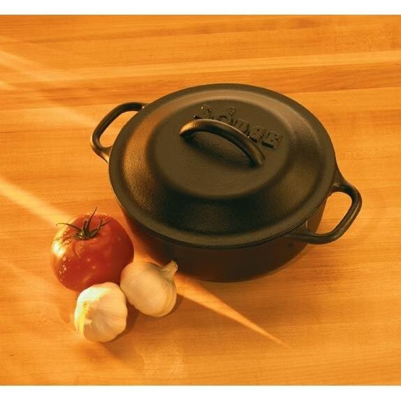 Lodge Seasoned Cast Iron Serving Pot With Iron Cover - Lifestyle thumbnail