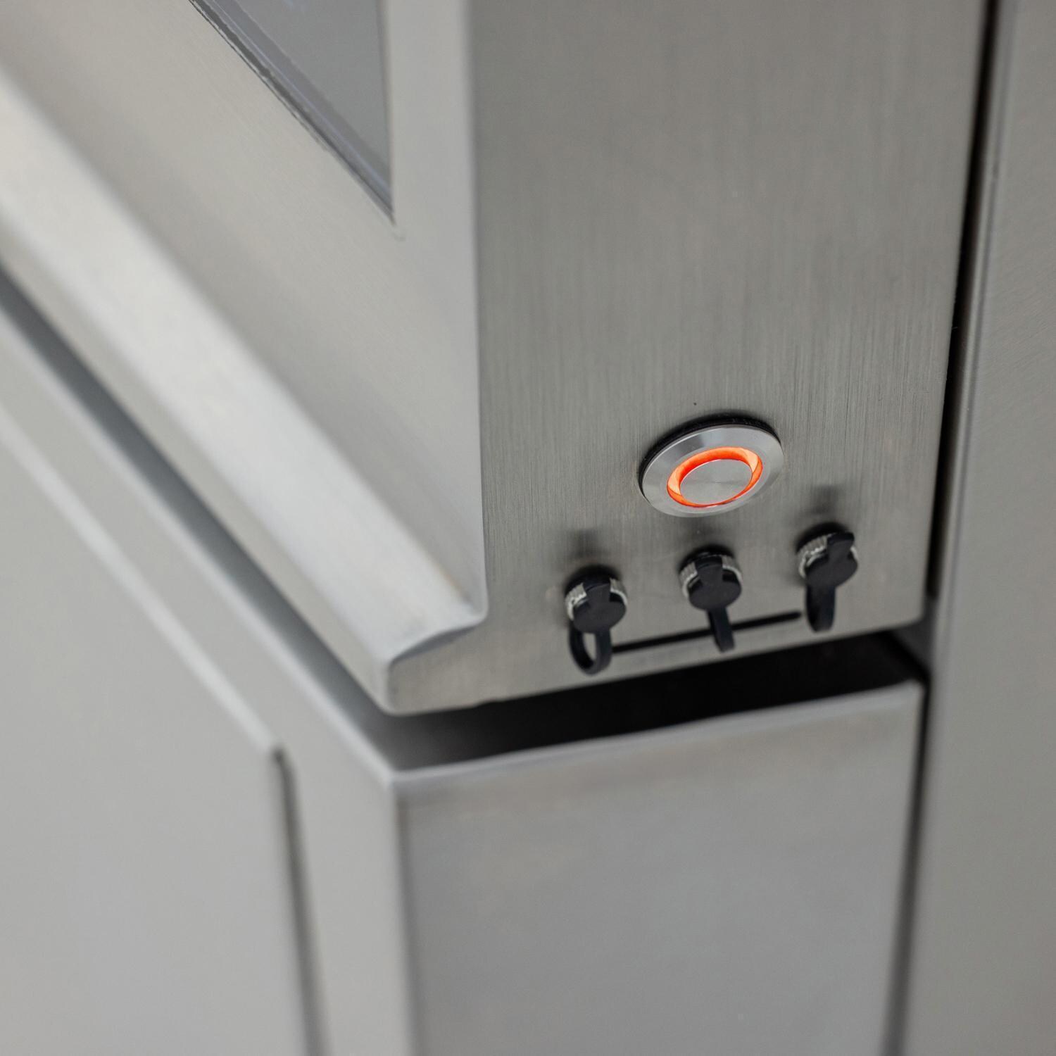 Blaze BLZ-GRIDDLE40-NG Natural Gas Griddle - Light Button - Detail thumbnail