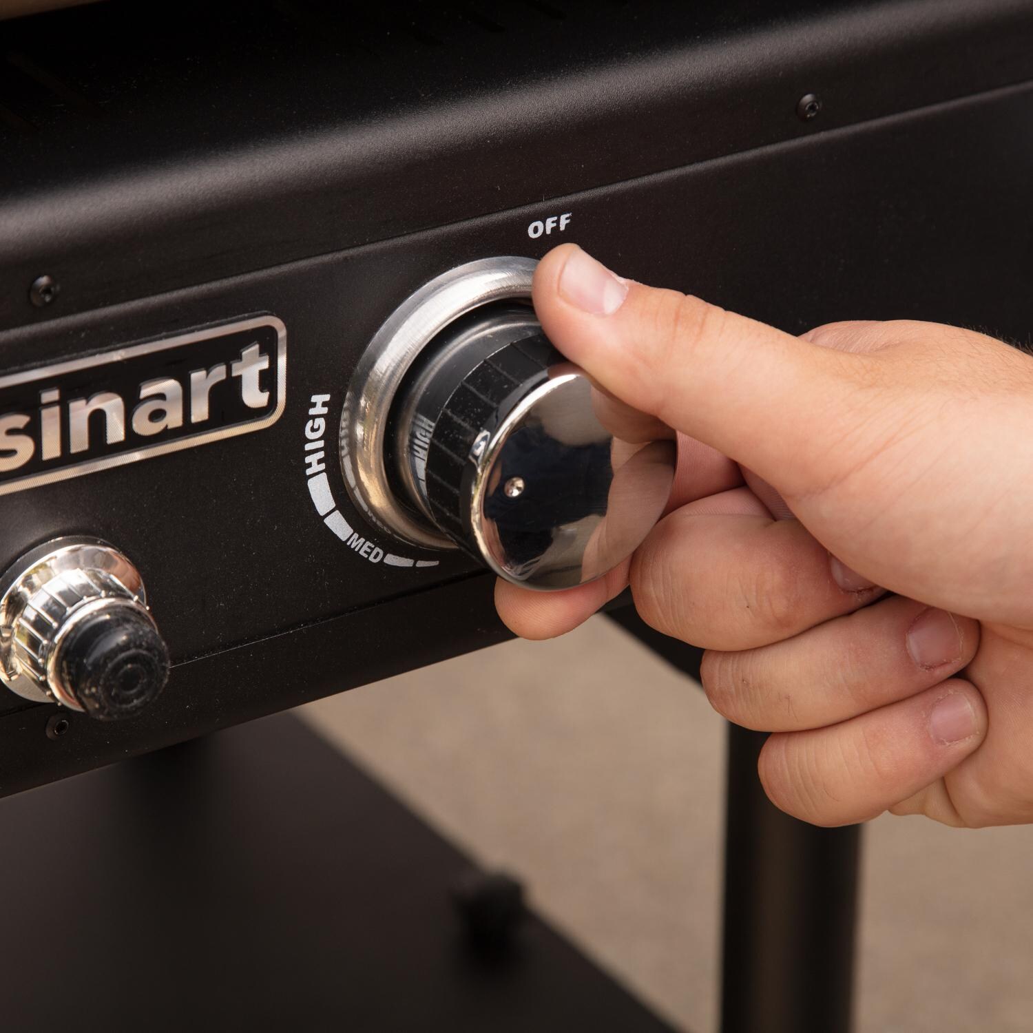 Cuisinart CGG-0036 36 Inch 4-Burner Gas Griddle - Igniter Button & Knob Detail thumbnail