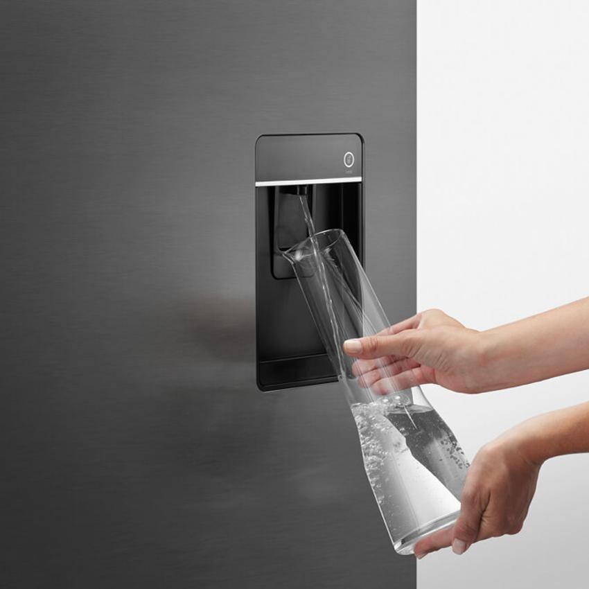 Fisher Paykel - RF1702DRUB5 - ActiveSmart 17.1 Cu. Ft. Refrigerator W/ Water Dispenser - Black Stainless Steel - Slimline Water Dispenser thumbnail