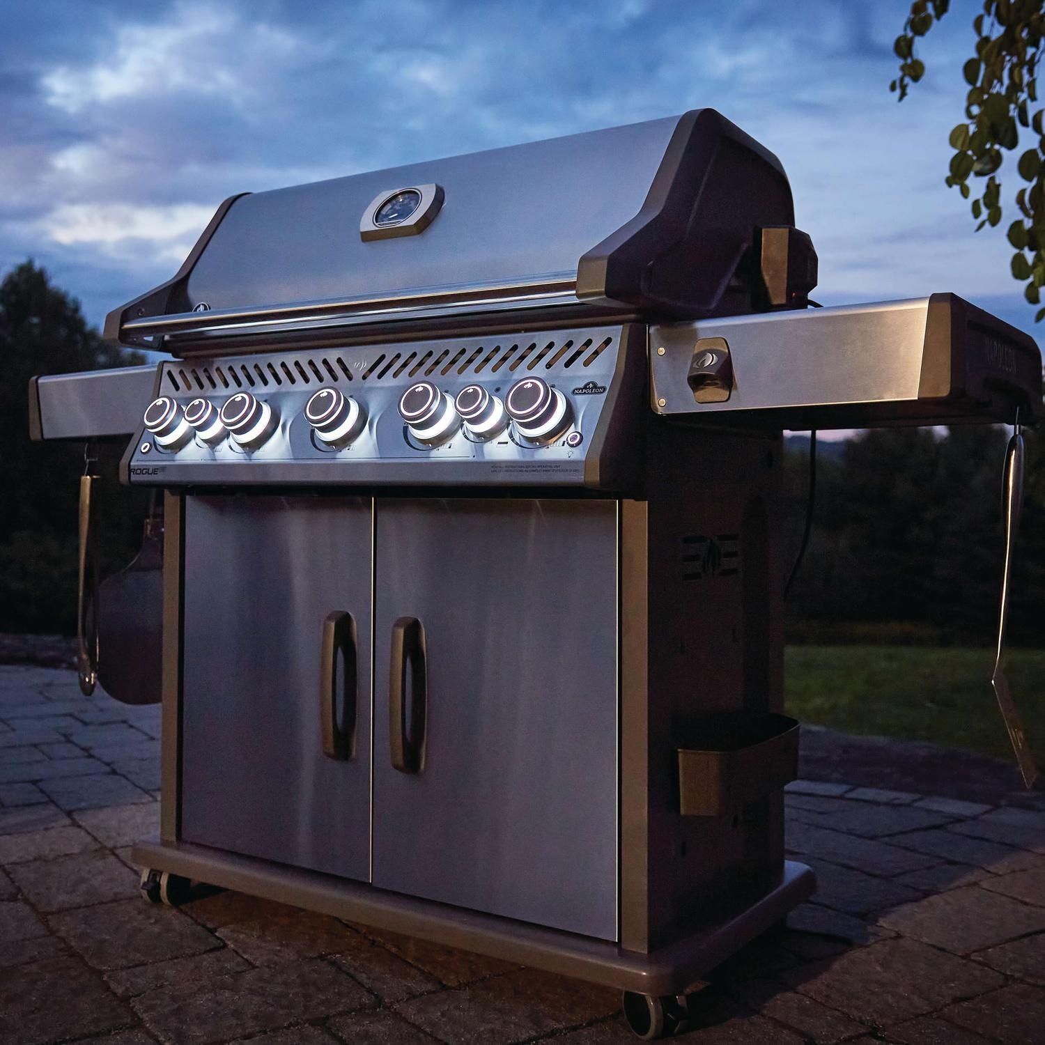 Napoleon RSE625RSIBPSS-1 Rogue SE 625 RSIB Propane Gas Grill with Infrared Rear Burner and Infrared Side Burner - Stainless Steel - Lifestyle View thumbnail
