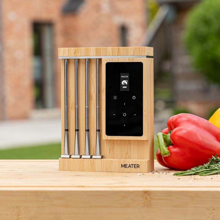 MEATER RTU-MT-MX201 Pro XL - Displayed - Lifestyle thumbnail