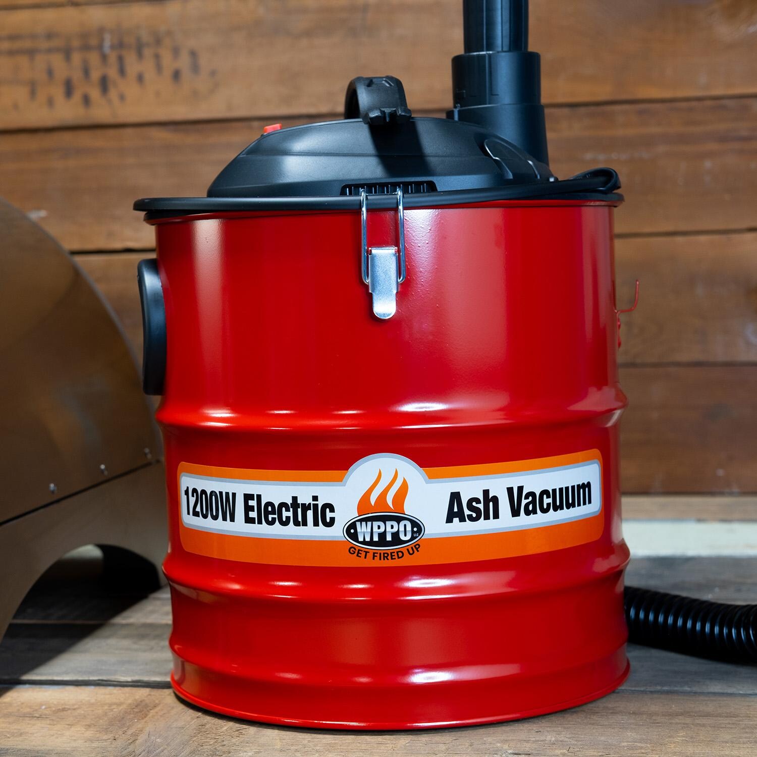 WPPO WKAV-02 120V 1200 Watt Ash Vacuum w/ Attachments - Lifestyle thumbnail
