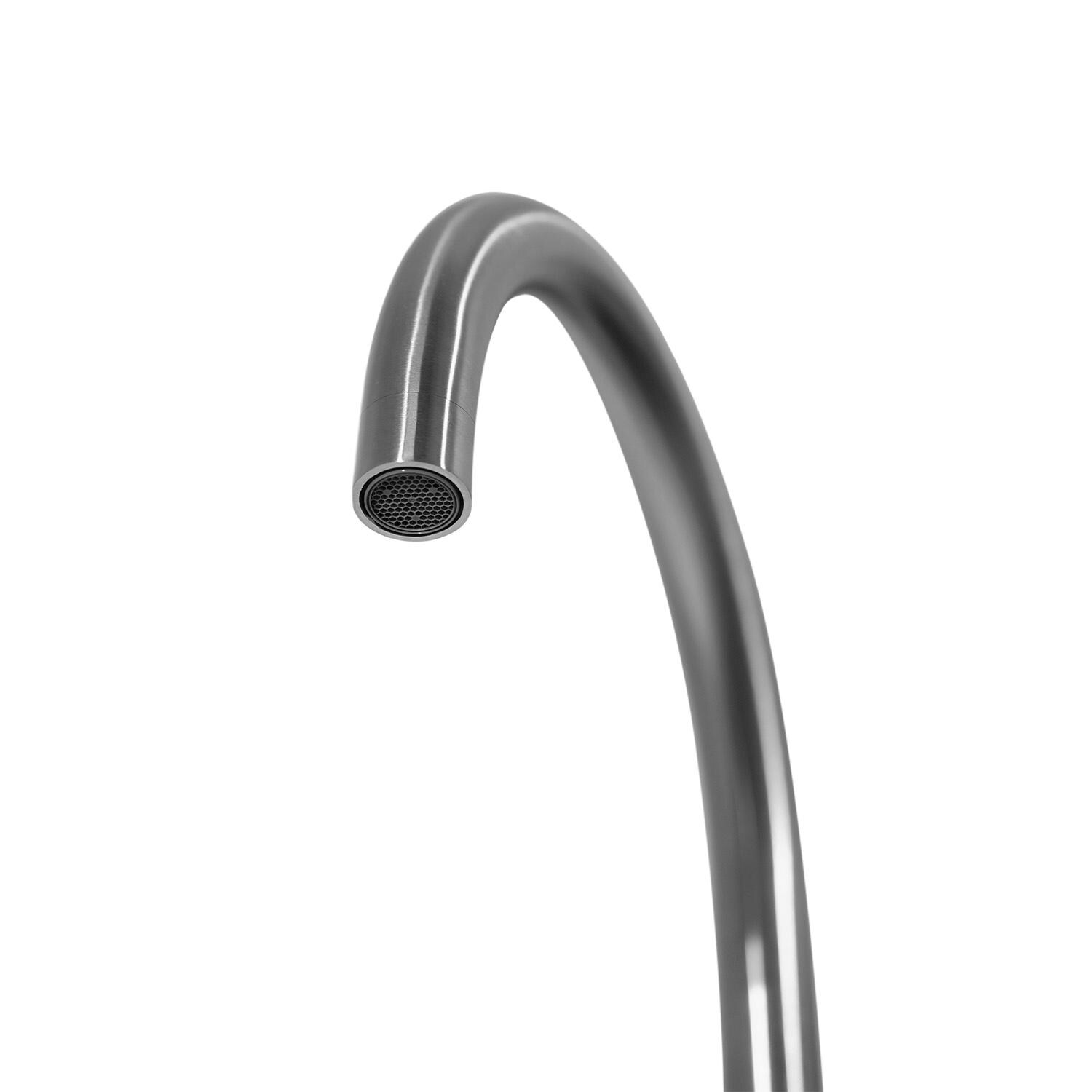 BBQGuys Signature BBQ-K127 Stainless Steel Outdoor Single Handle Gooseneck Hot/Cold Faucet - Nozzle thumbnail