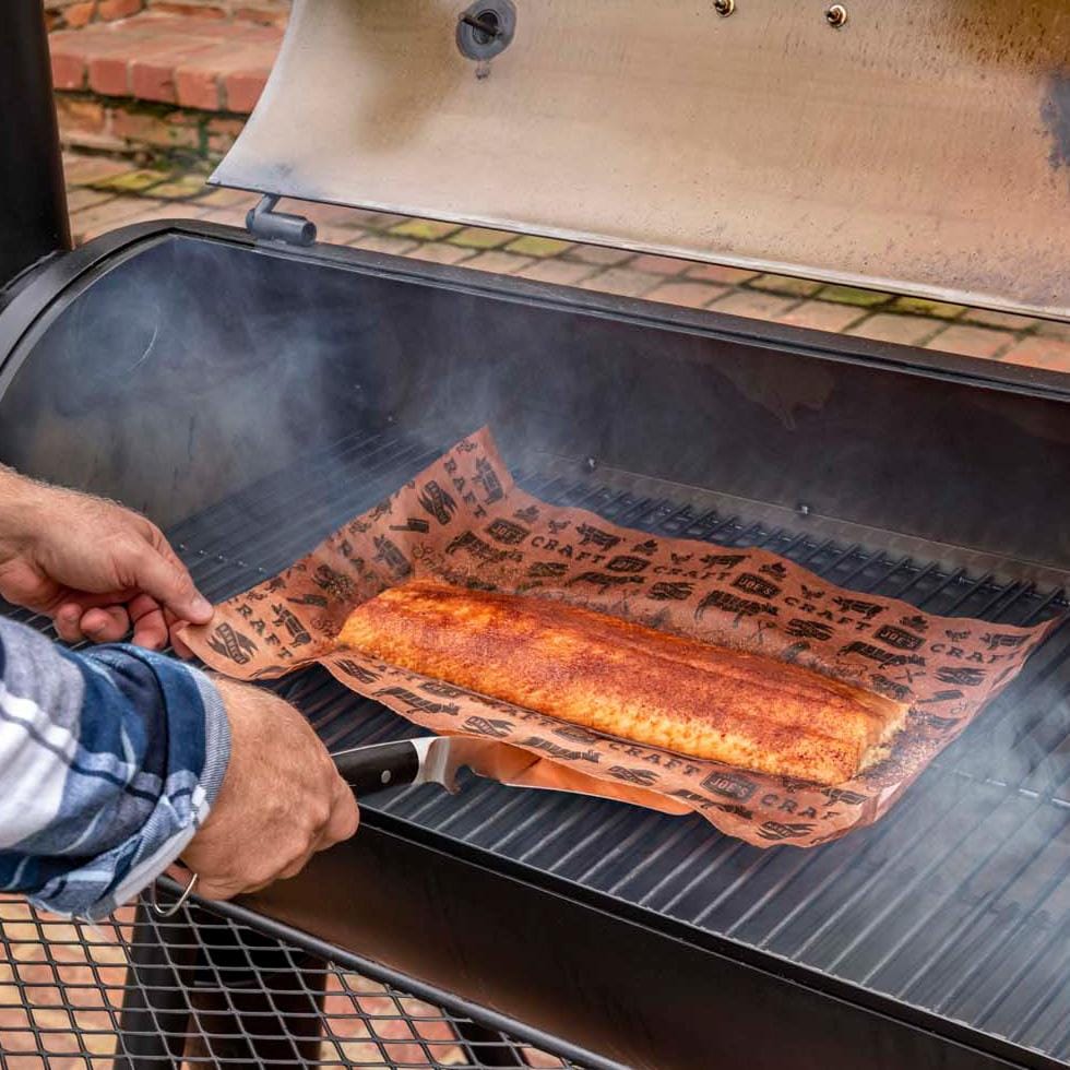 Oklahoma Joe's 3959563R06 Blacksmith Hawg Lifter- Fish - Lifestyle thumbnail