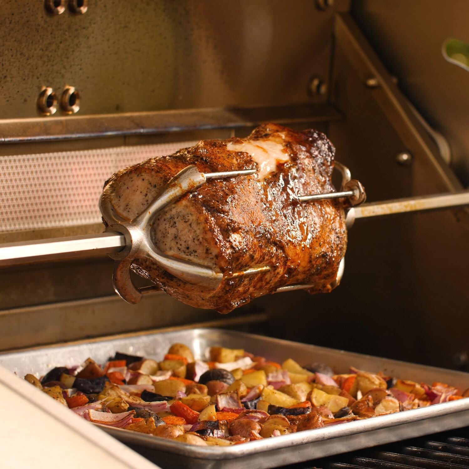 DCS BE1-36RC-N Series 9 Evolution 36-Inch Built-In Natural Gas Grill With Rotisserie - Rotisserie in use