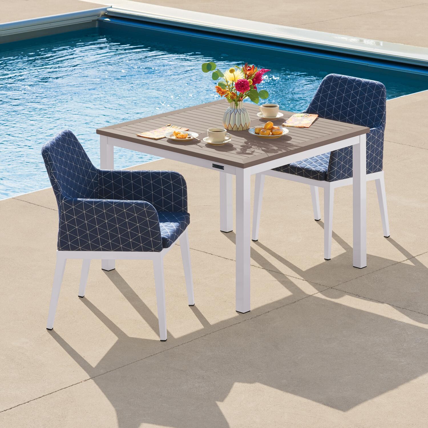 Oland 3 Pc Aluminum Dining Set W/ Vintage Tekwood Table Top in Chalk/Quilted Spectrum Indigo By Oxford Garden