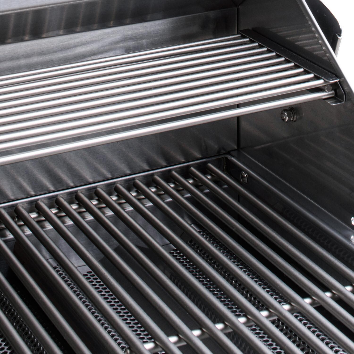 Blaze BLZ-3LBM-NG Prelude LBM 25-Inch 3-Burner Built-In Natural Gas Grill - Warming Rack And Cooking Grates - Detail thumbnail