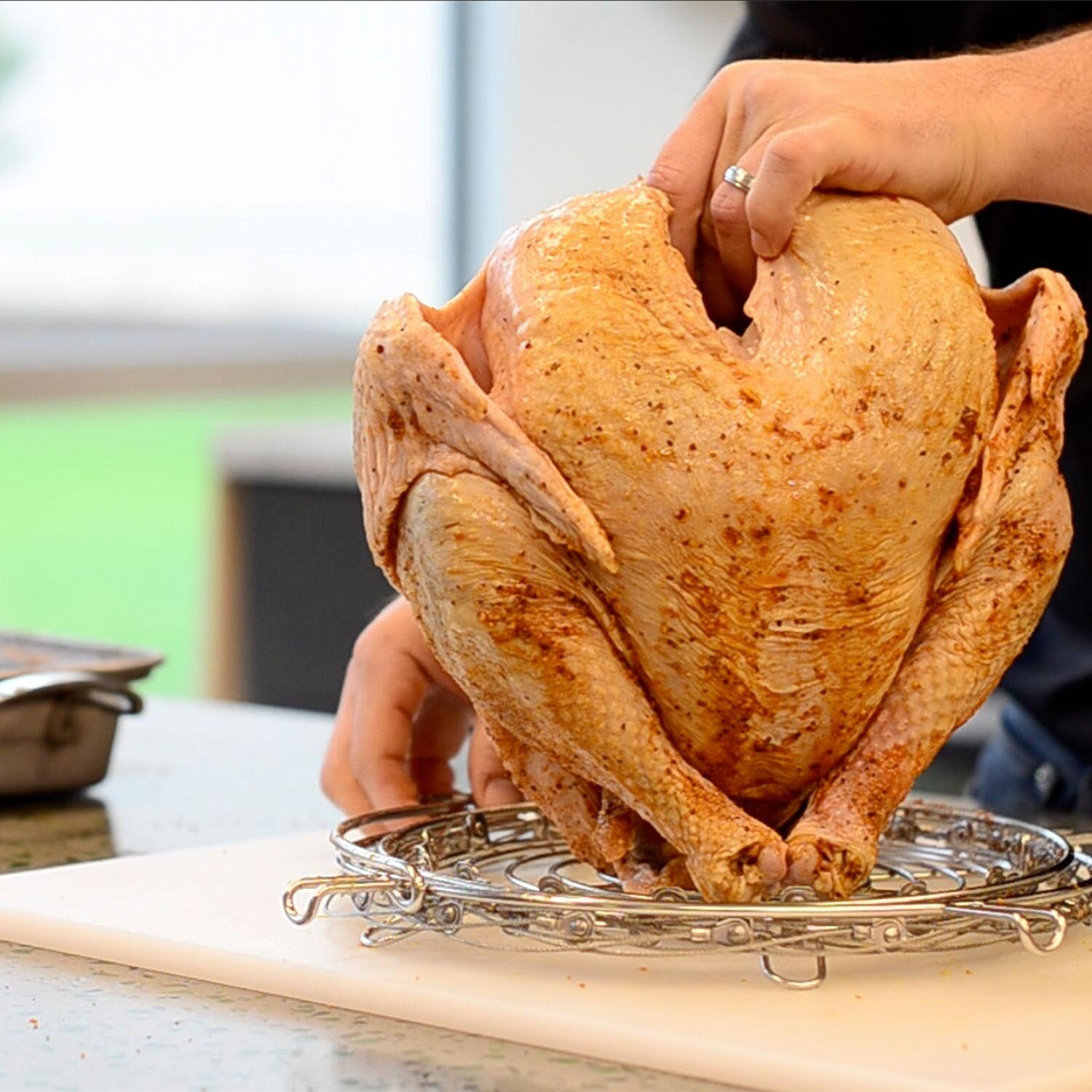 Charbroil 6776791W06 The Big Easy Better Basket - Step 1 for Use - Lifestyle thumbnail