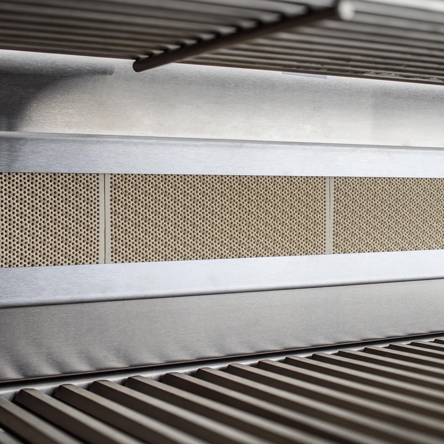 Blaze BLZ-4PRO-LP Professional LUX 44-Inch 4-Burner Built-In Propane Grill With Rear Infrared Burner - Rotisserie Burner - Detail thumbnail