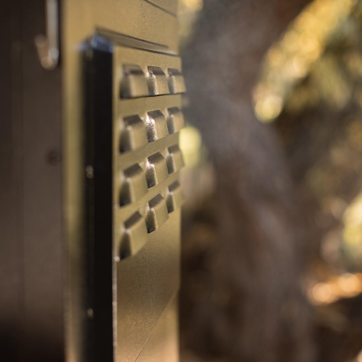 Camp Chef PGSBXXL XXL Pro WIFI Vertical Smoker - Ventilation - Detail thumbnail