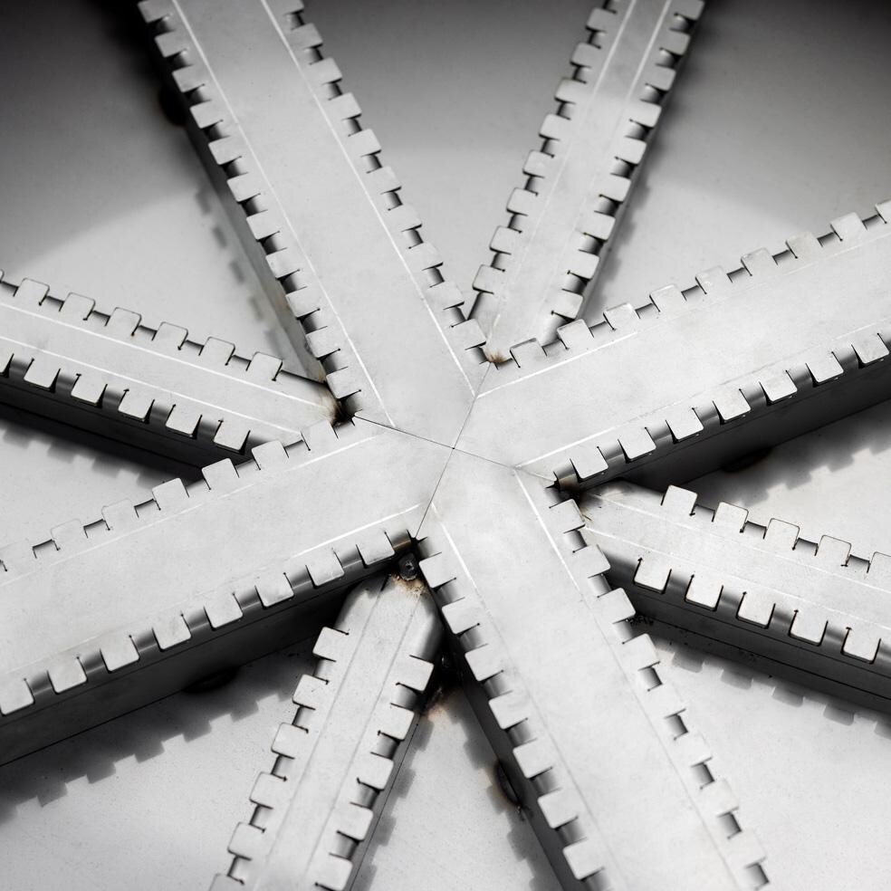 Breeo BR-XL42SS-LD X Series 42 Inch Round Stainless Steel Fire Pit Lid - Bottom - Detail thumbnail