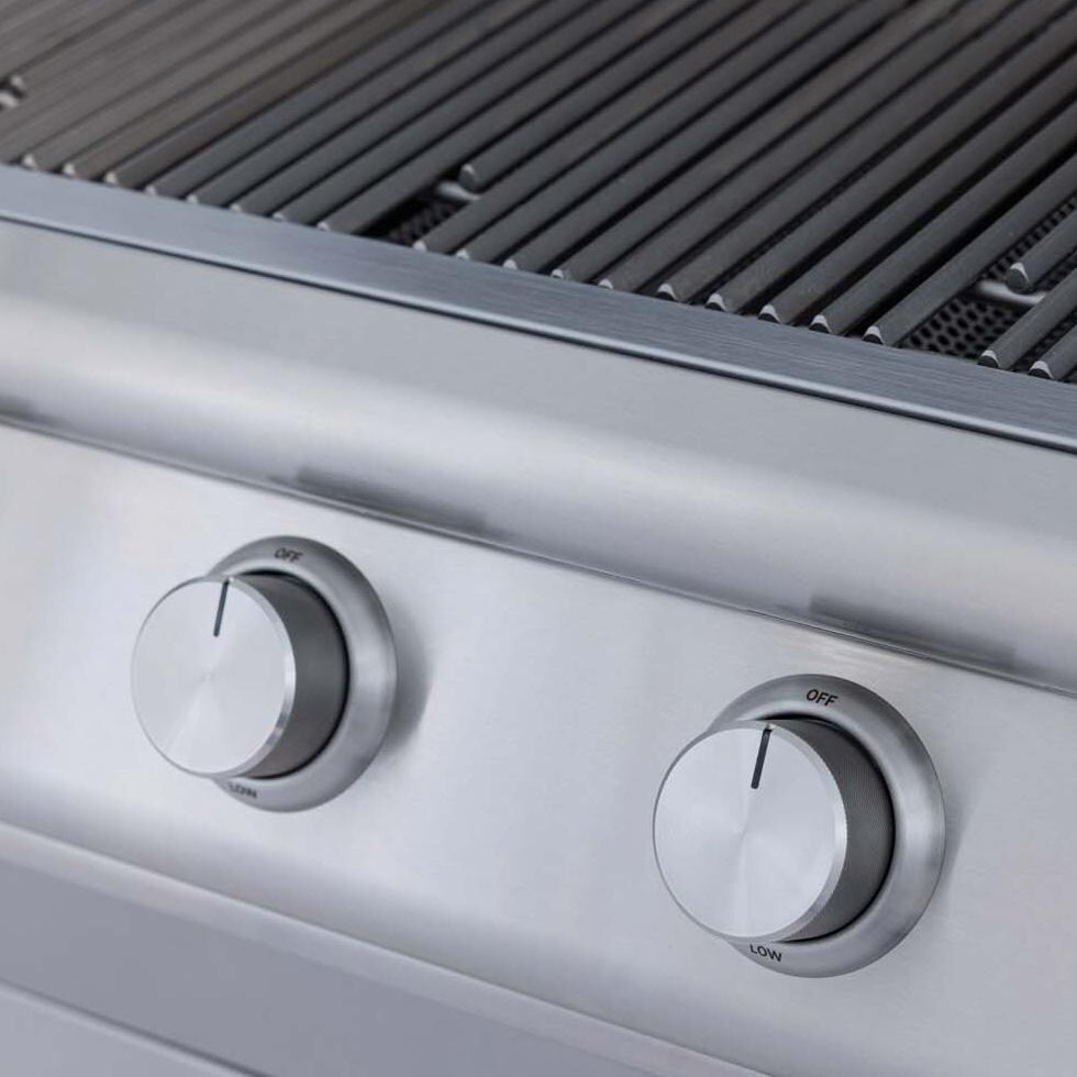 Blaze BLZ-4BCM-NG 32-in Natural Gas Grill - Knobs - Detail