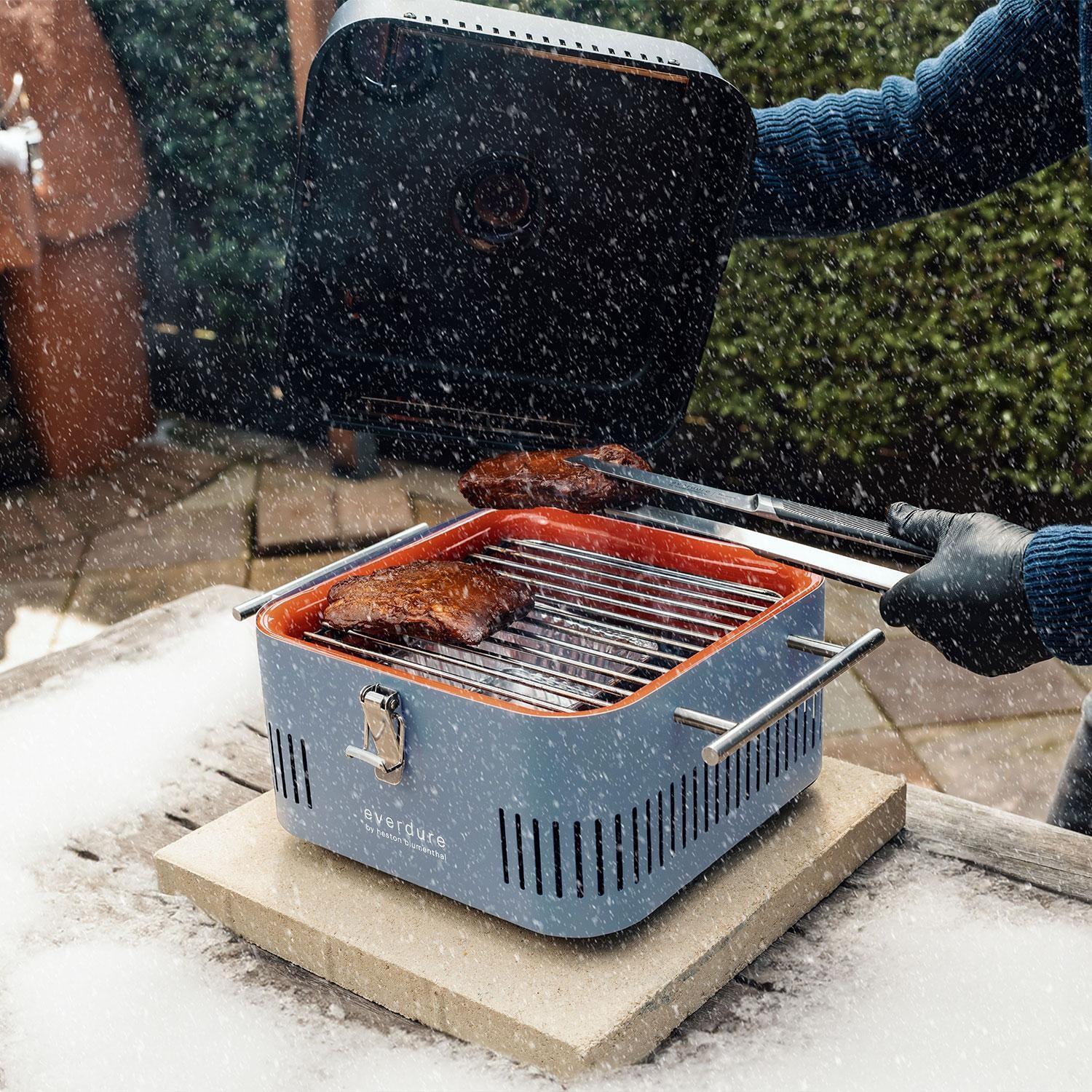 Everdure HBCUBESUS CUBE 17-Inch Portable Charcoal Grill - Snowing - Lifestyle thumbnail
