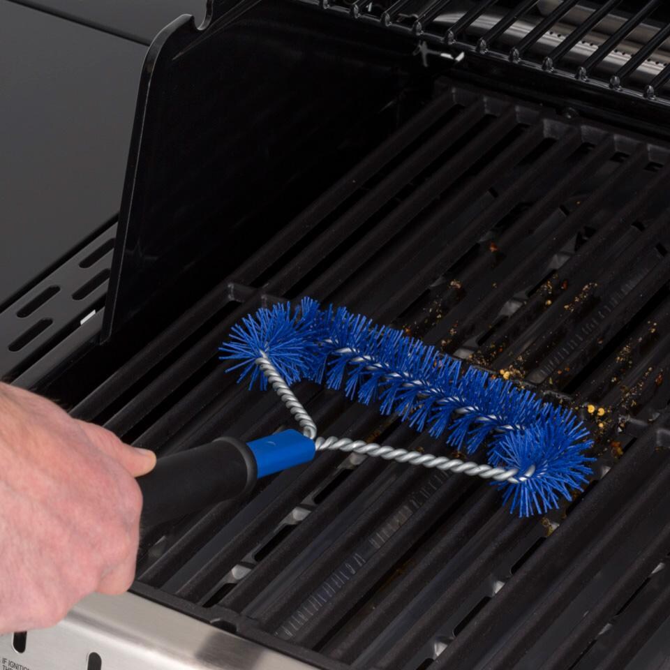 GrillPro Nylon Extra Wide Grill Brush - 77643 - Cleaning the Grill - Lifestyle thumbnail
