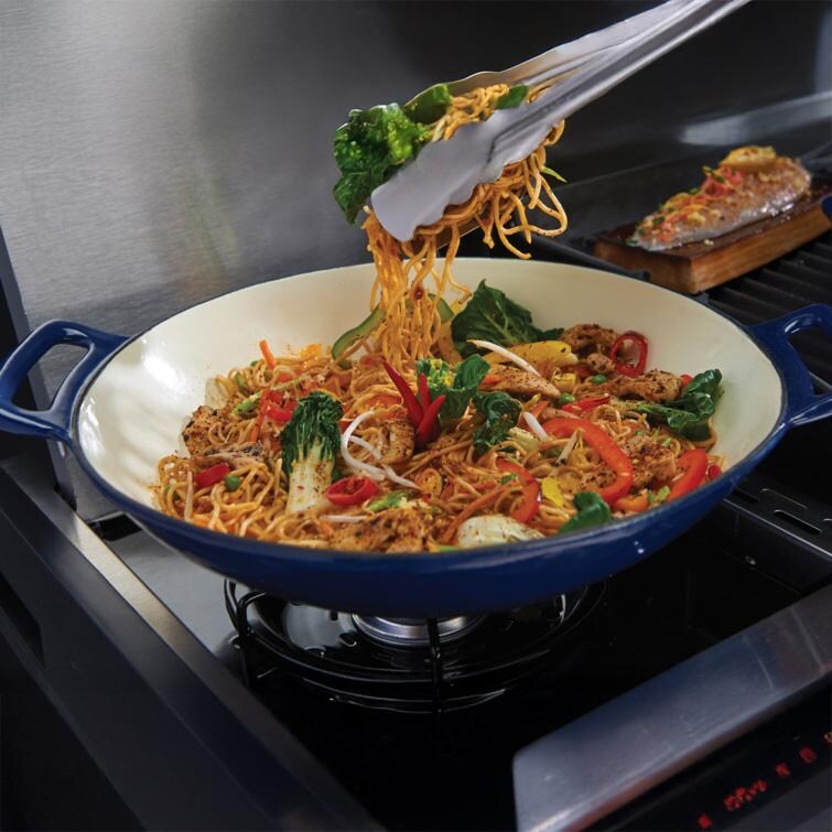 Broil King Porcelain Cast Iron Wok - 69710 - Cooking 1 - Lifestyle thumbnail