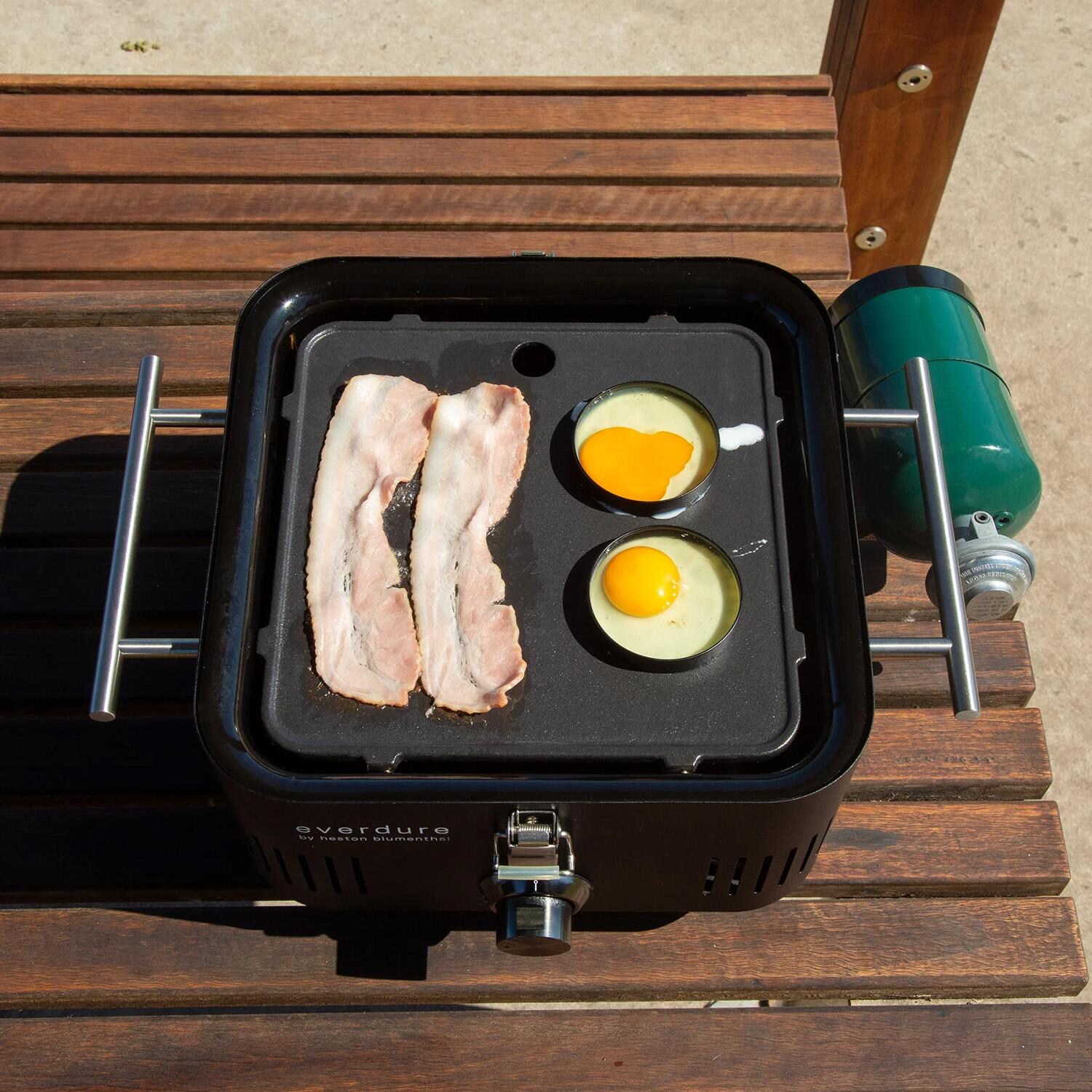 Everdure ECUBEGPLATE CUBE PROFLAME 360 Reversible Griddle Plate - Making Breakfast - Lifestyle thumbnail