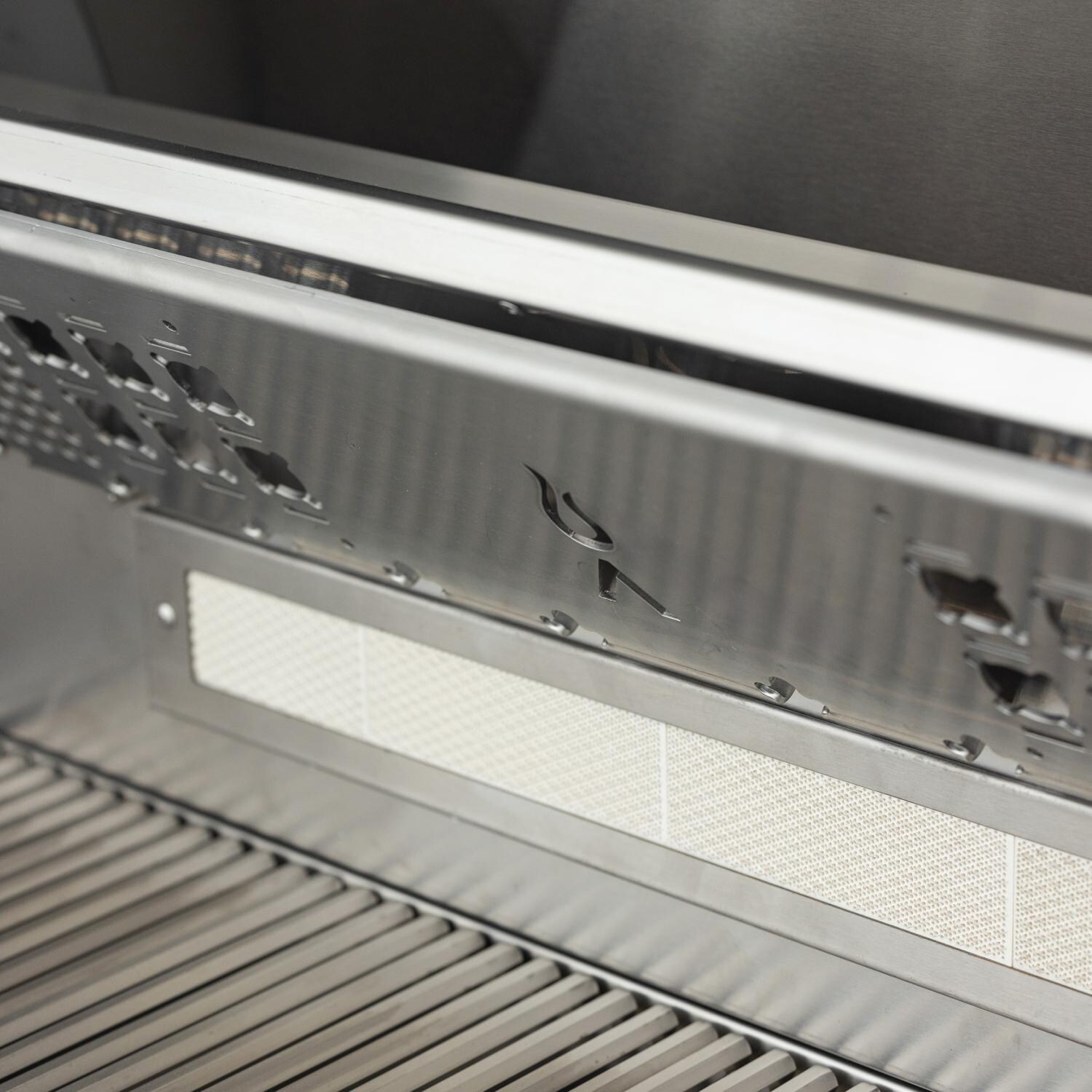 Blaze BLZ-4LTEPRO-LP Propane Gas Grill - Rotisserie Burner - Detail thumbnail