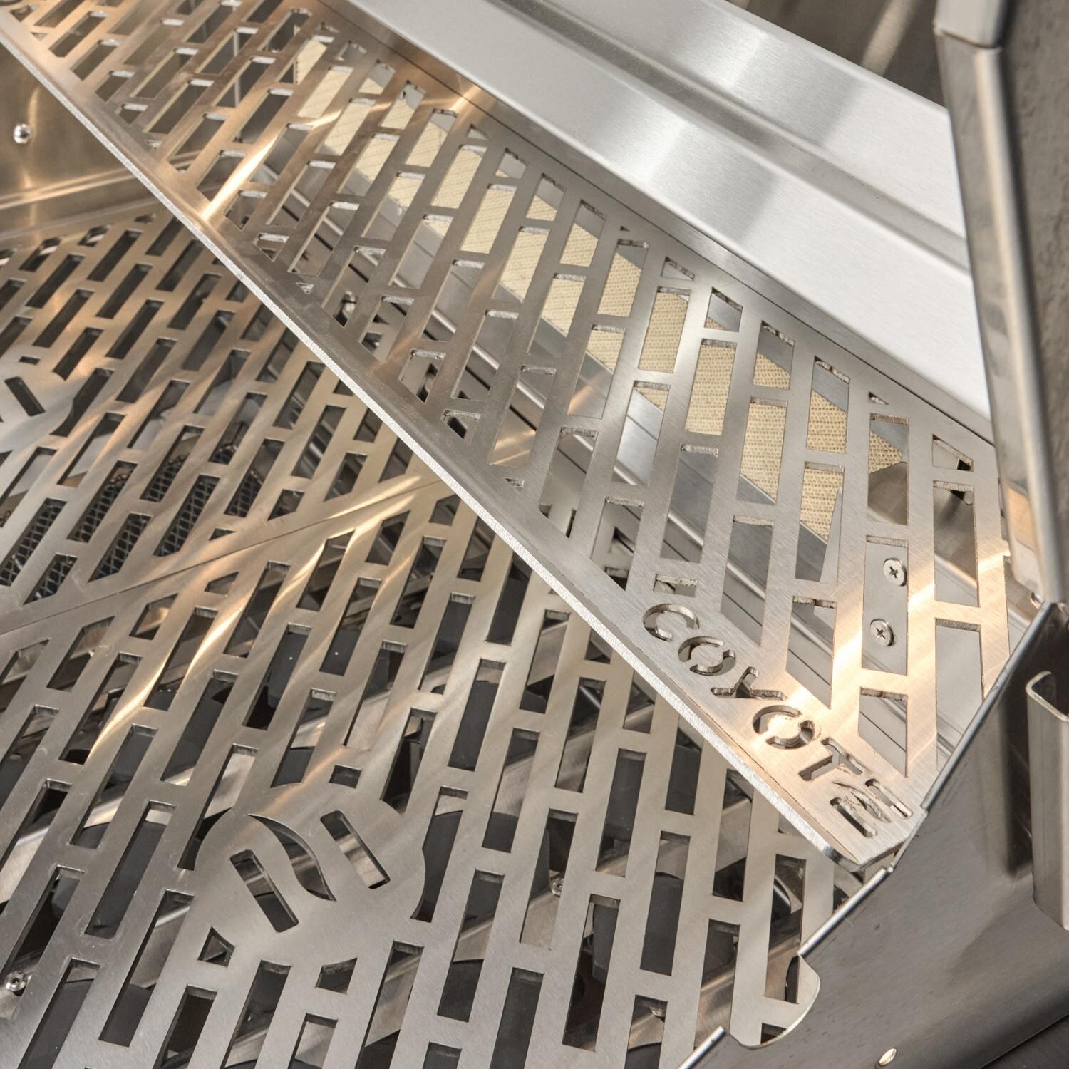 Coyote SL-Series 36-in 4-Burner Propane Grill - Warming Rack - Detail
