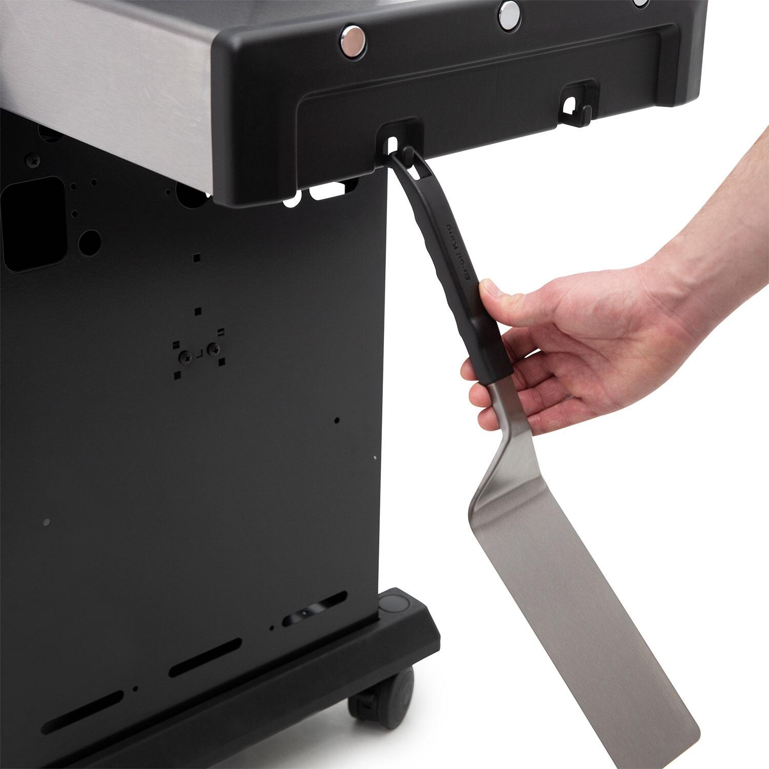 Broil King 875227 24 Inch Baron 440 PRO Natural Gas Grill - Tool Hook - Detail thumbnail