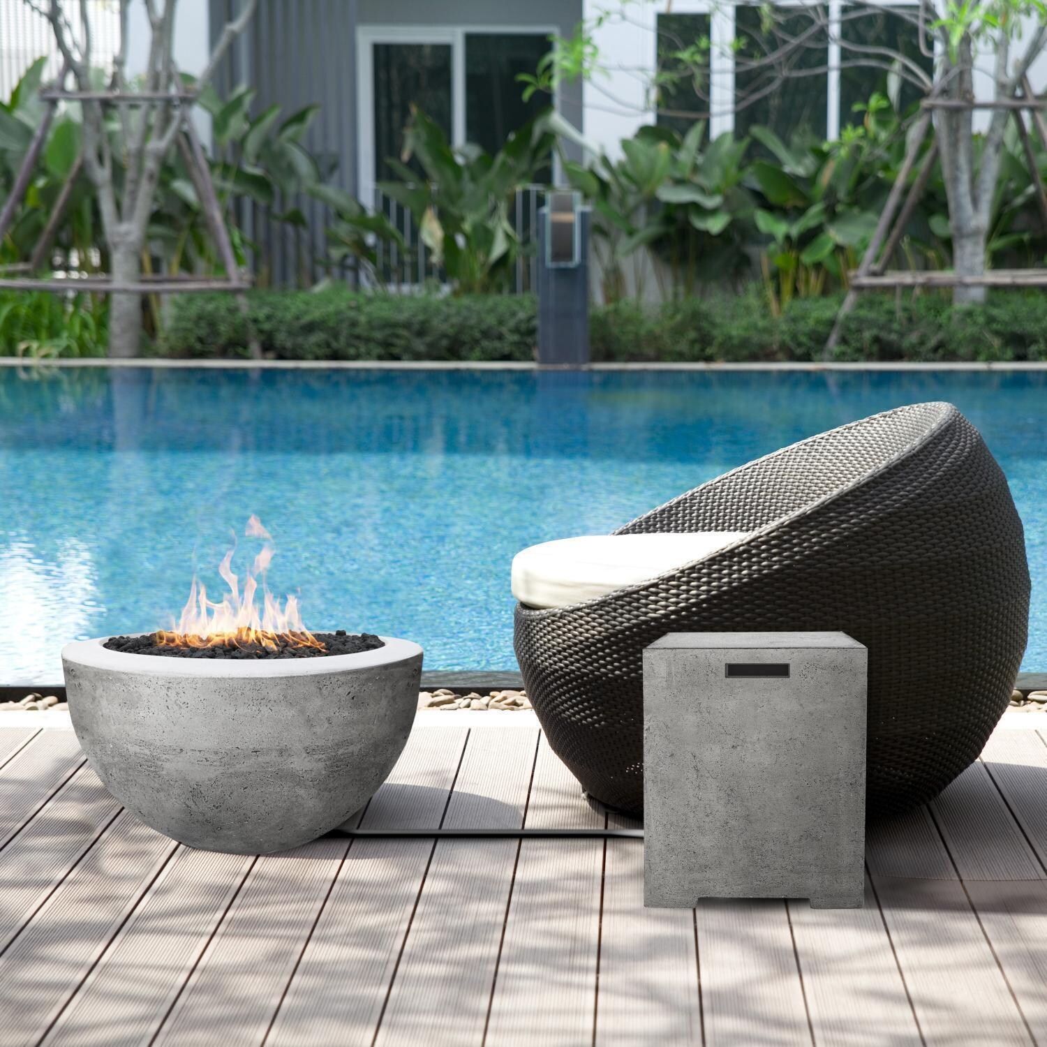 Moderno 3 30-in Round Glass Fiber Reinforced Concrete Natural Gas Fire Bowl in Pewter by Prism Hardscapes - Pool Side - Lifestyle thumbnail