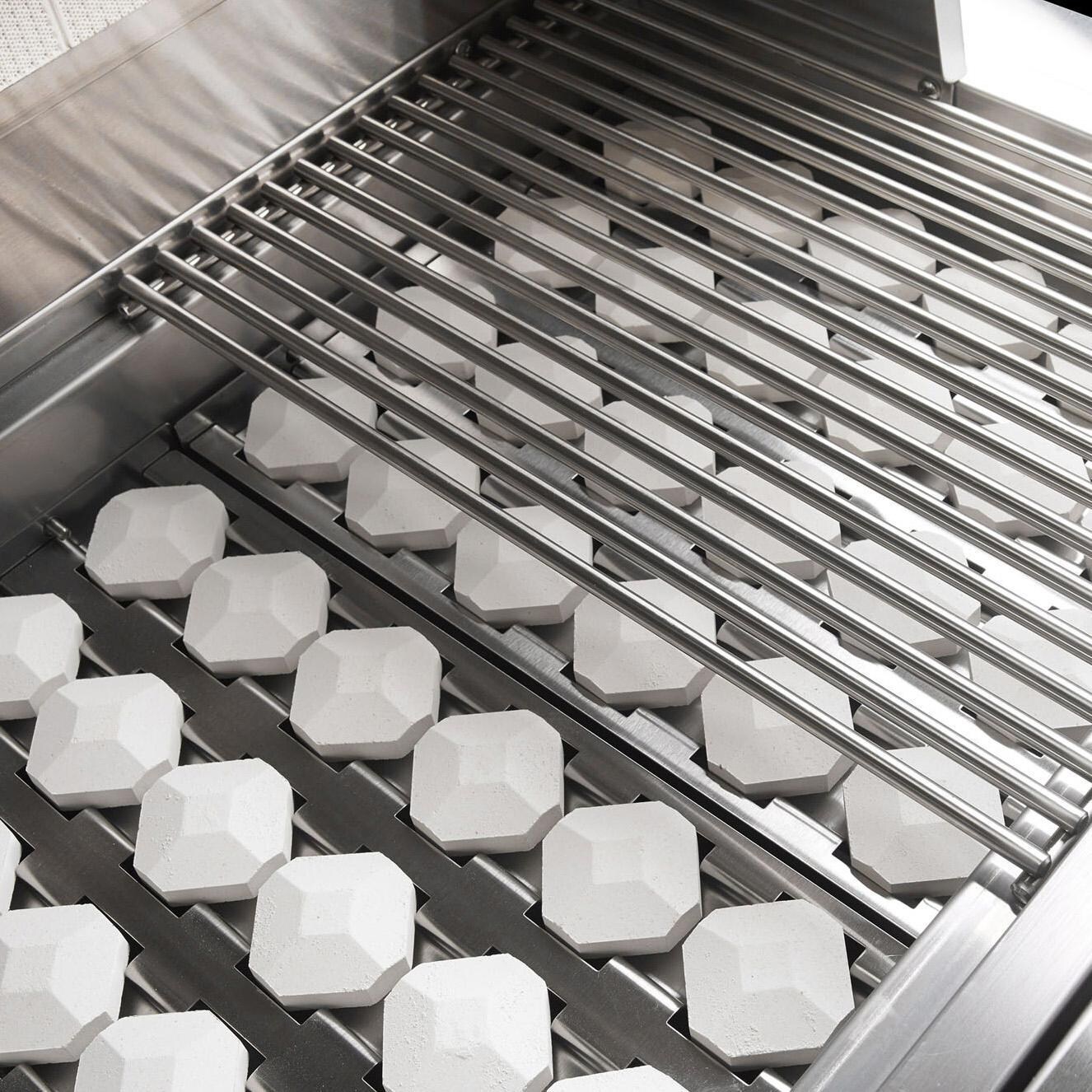 Vintage VBQ30G-L 30 Inch Liquid Propane Gas Built-In Grill - Flame Tamer - Detail thumbnail