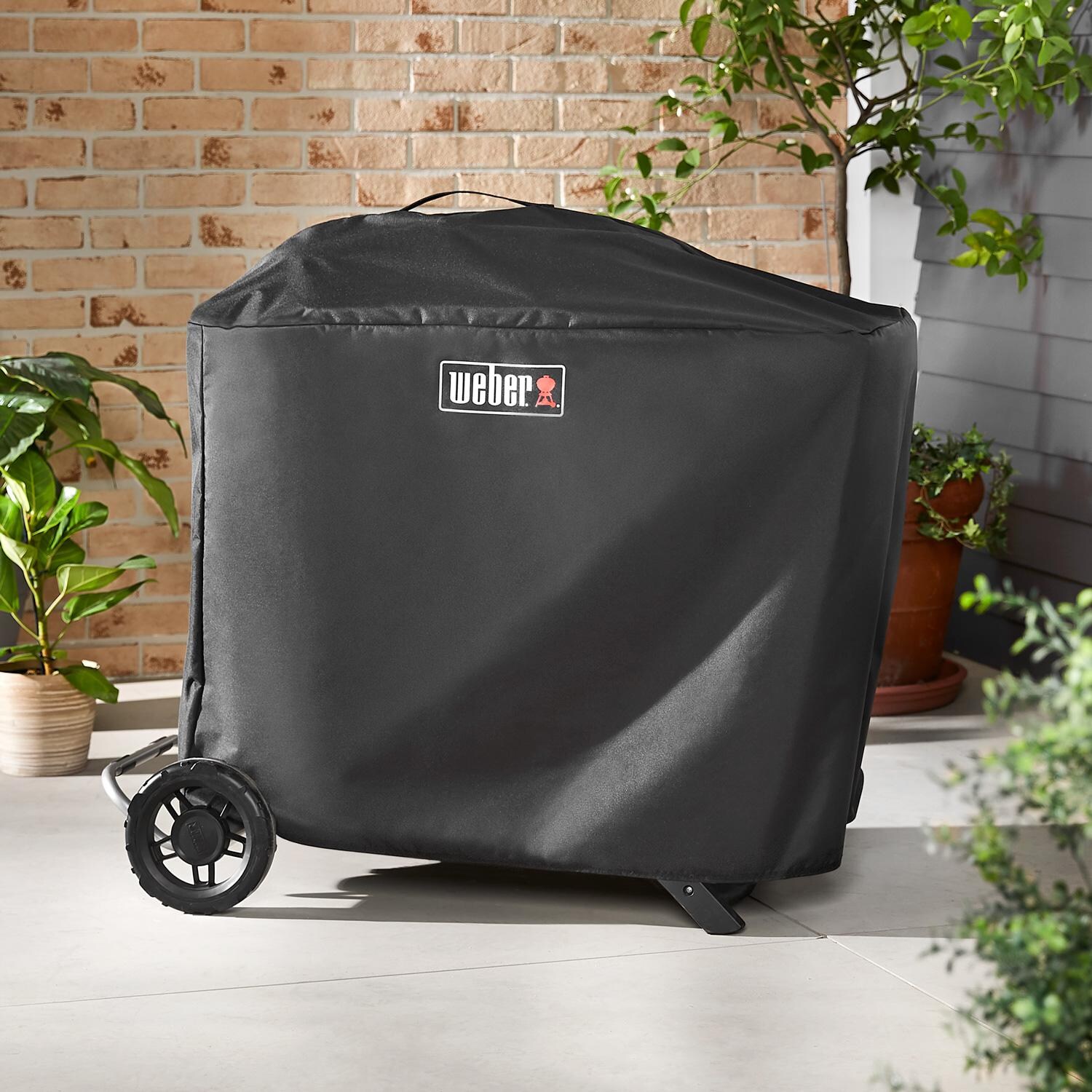 Weber 7770 Premium Grill Cover For Traveler Portable Grill - Lifestyle thumbnail