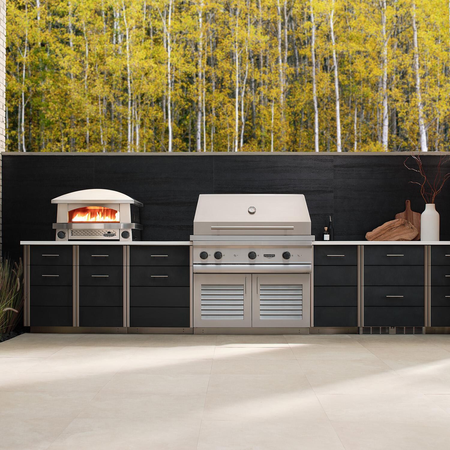 Kalamazoo K42DB Built-In Warming Head - Natural Gas - Marine-Grade - Shown in Outdoor Kitchen w/ AFPO Pizza Oven thumbnail