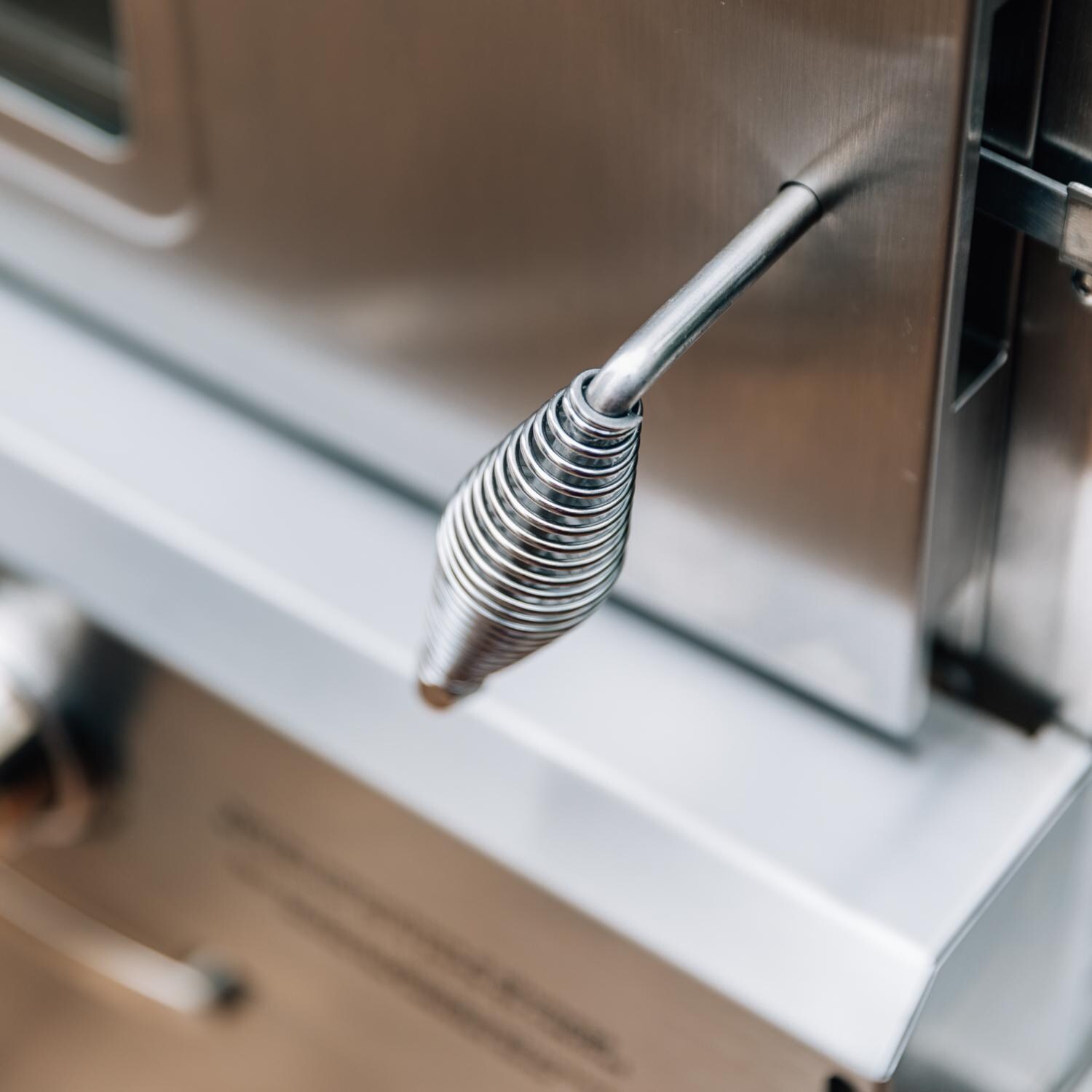 Summerset SS-OVBI-NG Built-In / Countertop Natural Gas Outdoor Pizza Oven - Handle Detail thumbnail