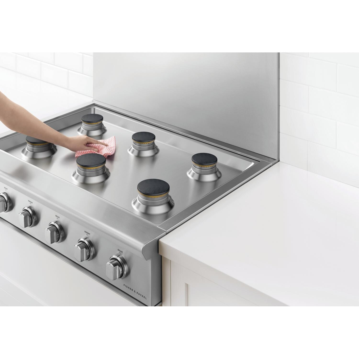 Fisher Paykel Professional 36-Inch 6-Burner Gas Cooktop - Easy to Clean thumbnail